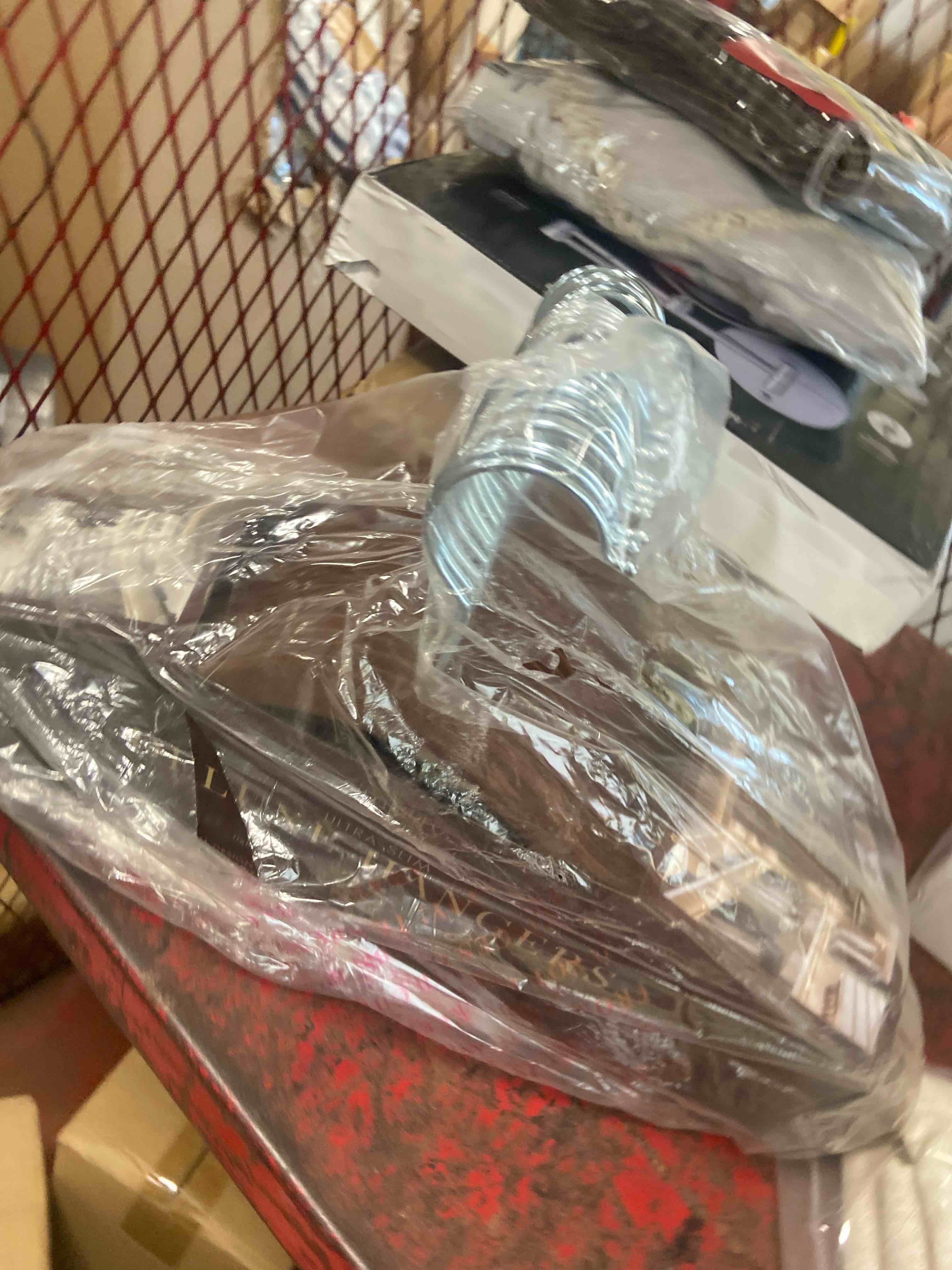Condition photo showing New/Like New for simplify 25ct slim velvet suit hangers - chocolate: abs & zinc, 17.72"