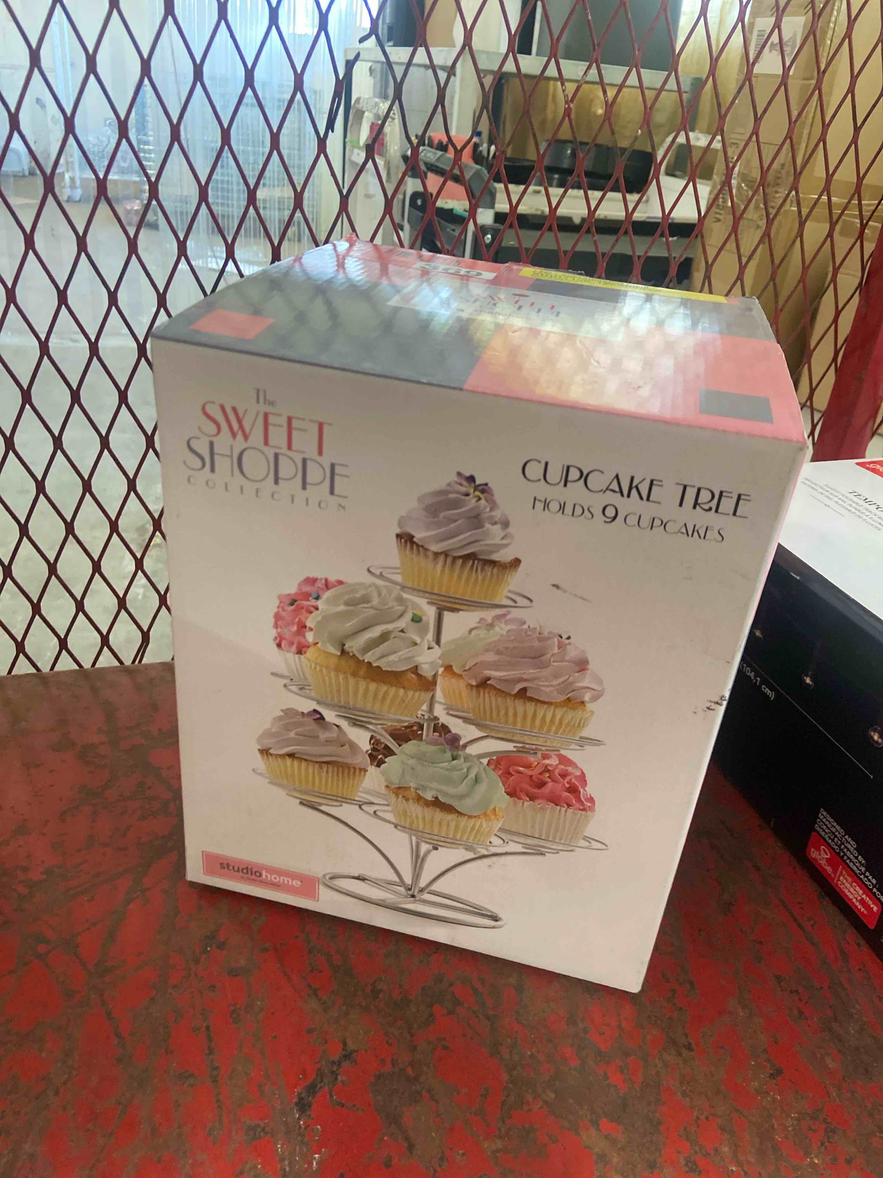 Condition photo showing New/Like New for studio home the sweet shoppe collection cupcake tree