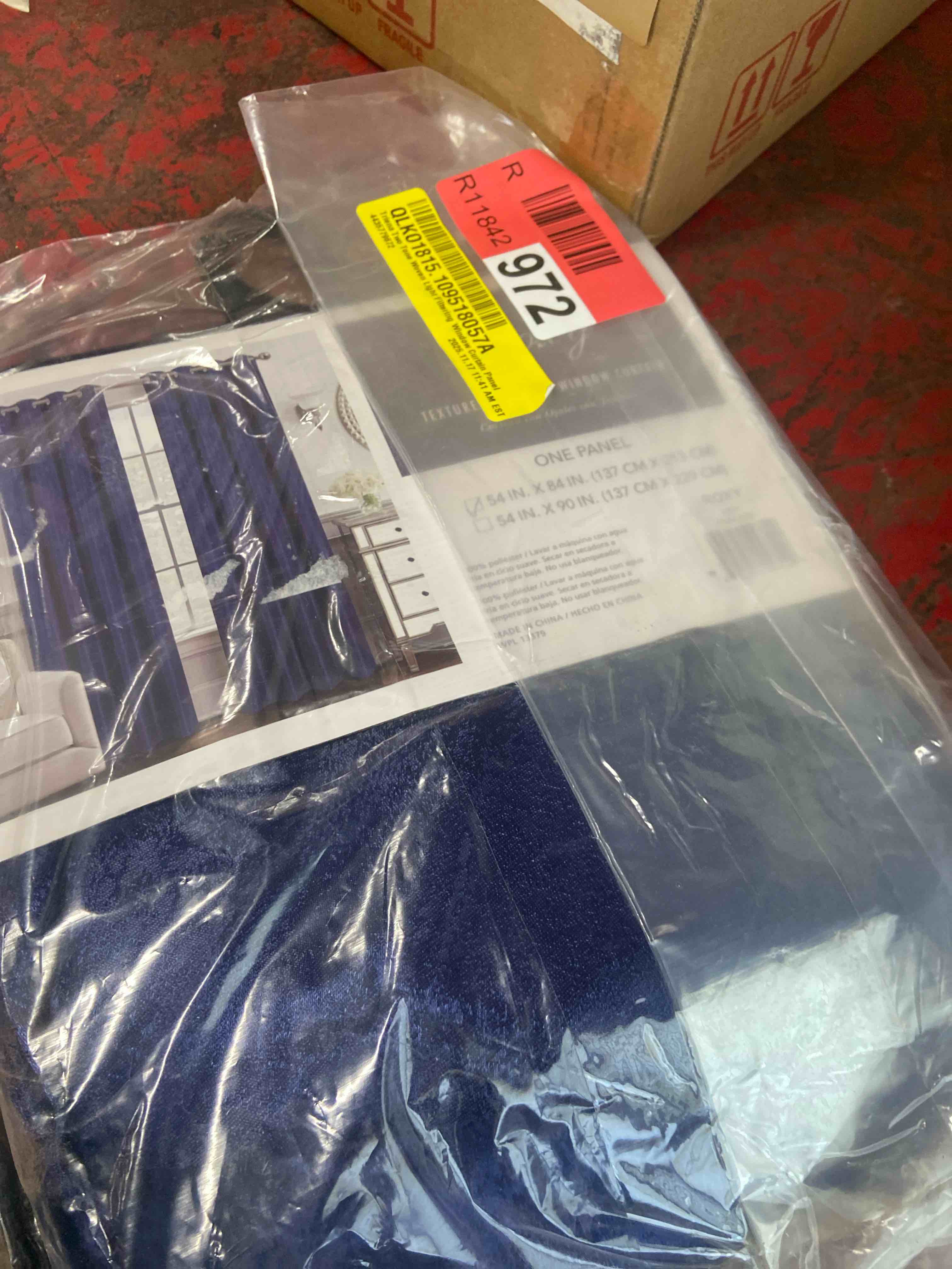 Condition photo showing New/Like New for olivia gray roxy two tone jacquard grommet single panel - 54x84 navy