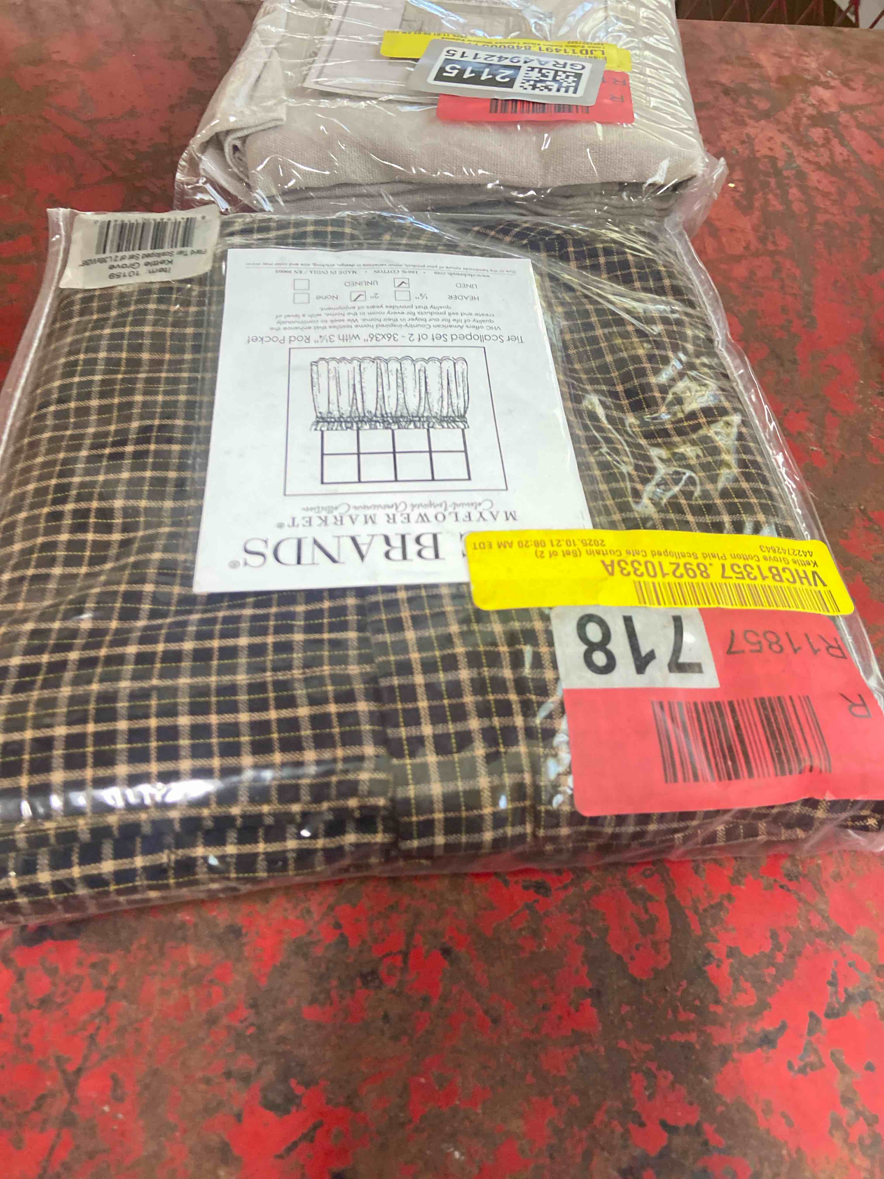 Condition photo showing New/Like New for vhc brands kettle grove plaid l36xw36 tier scalloped set of 2 black