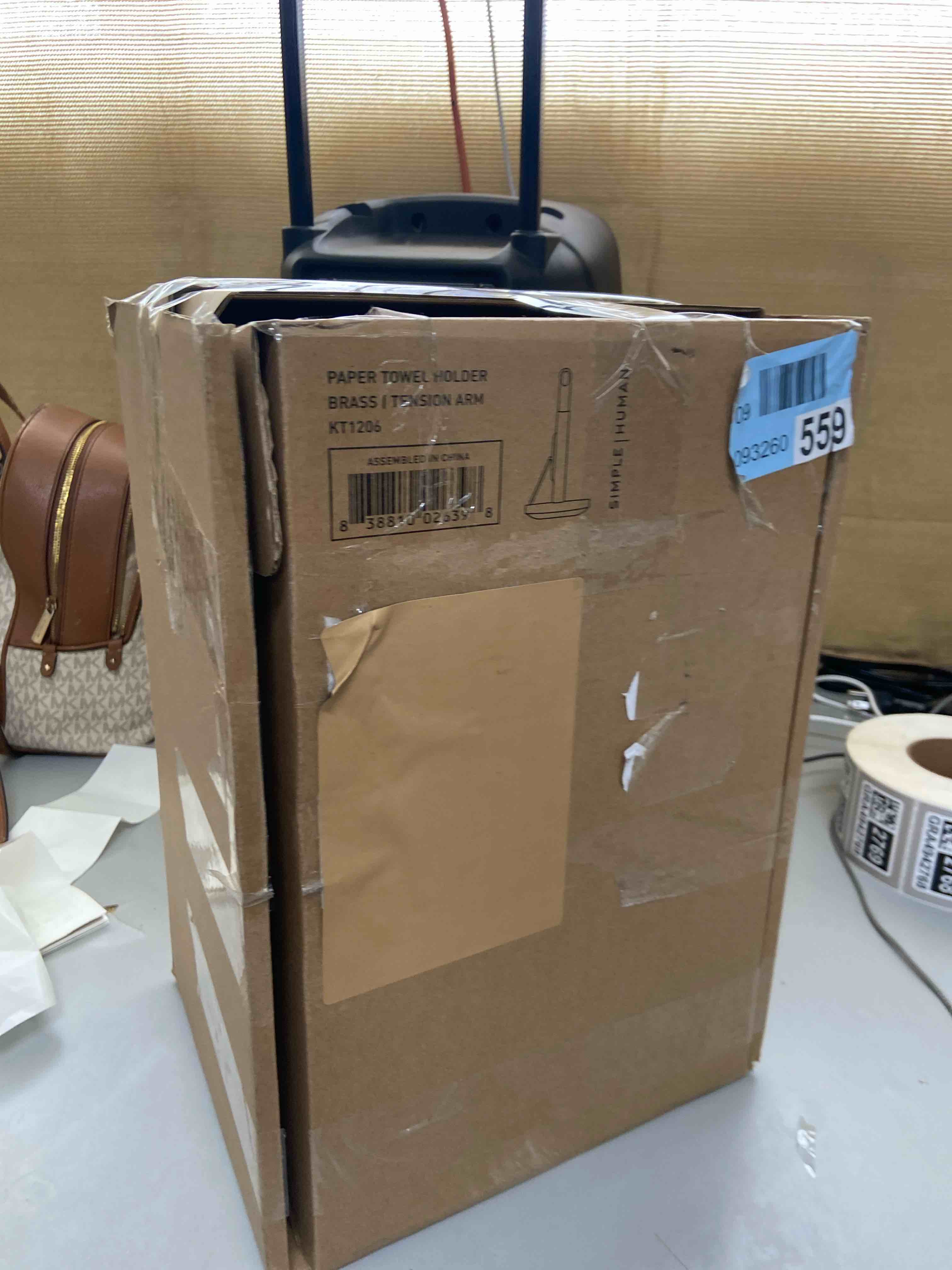 https://s3.amazonaws.com/lotting-images-prod/phillipi/GRA4942756_1779724022817.jpeg
