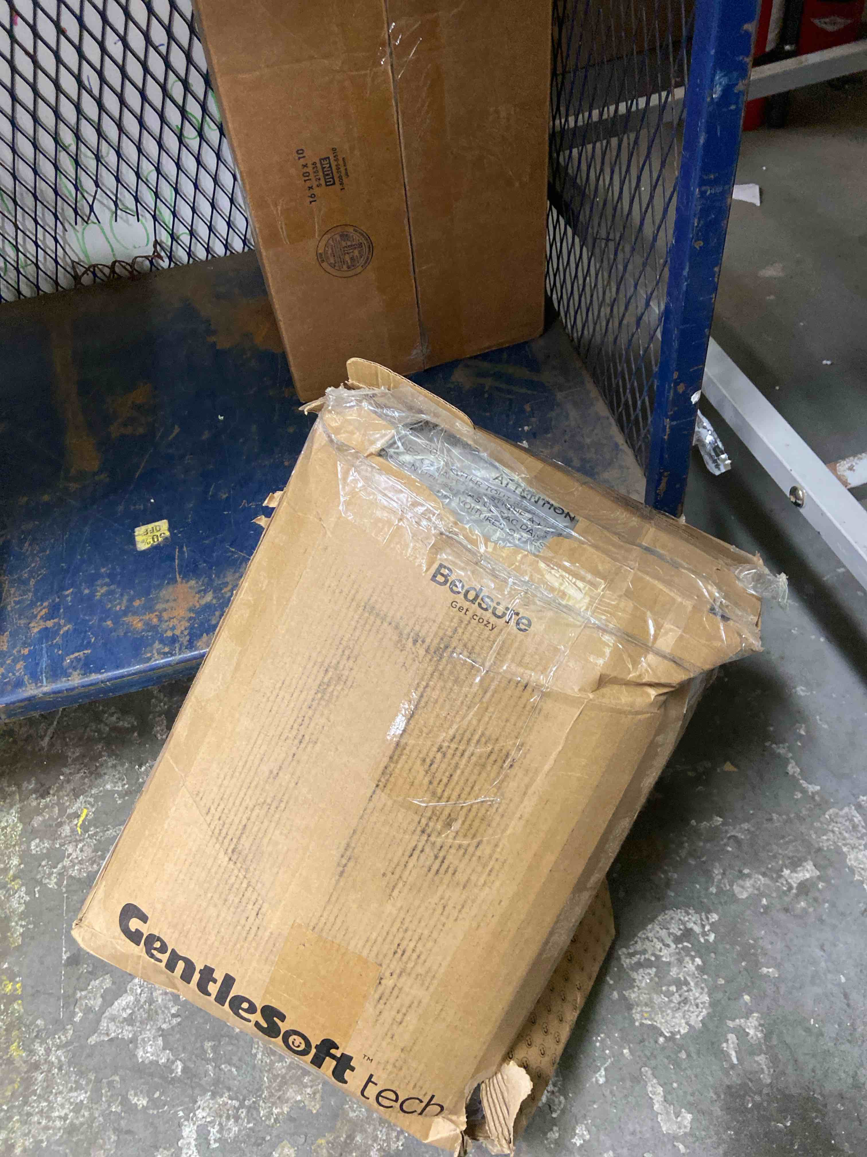 https://s3.amazonaws.com/lotting-images-prod/phillipi/GRA4942817_1779731538014.jpeg