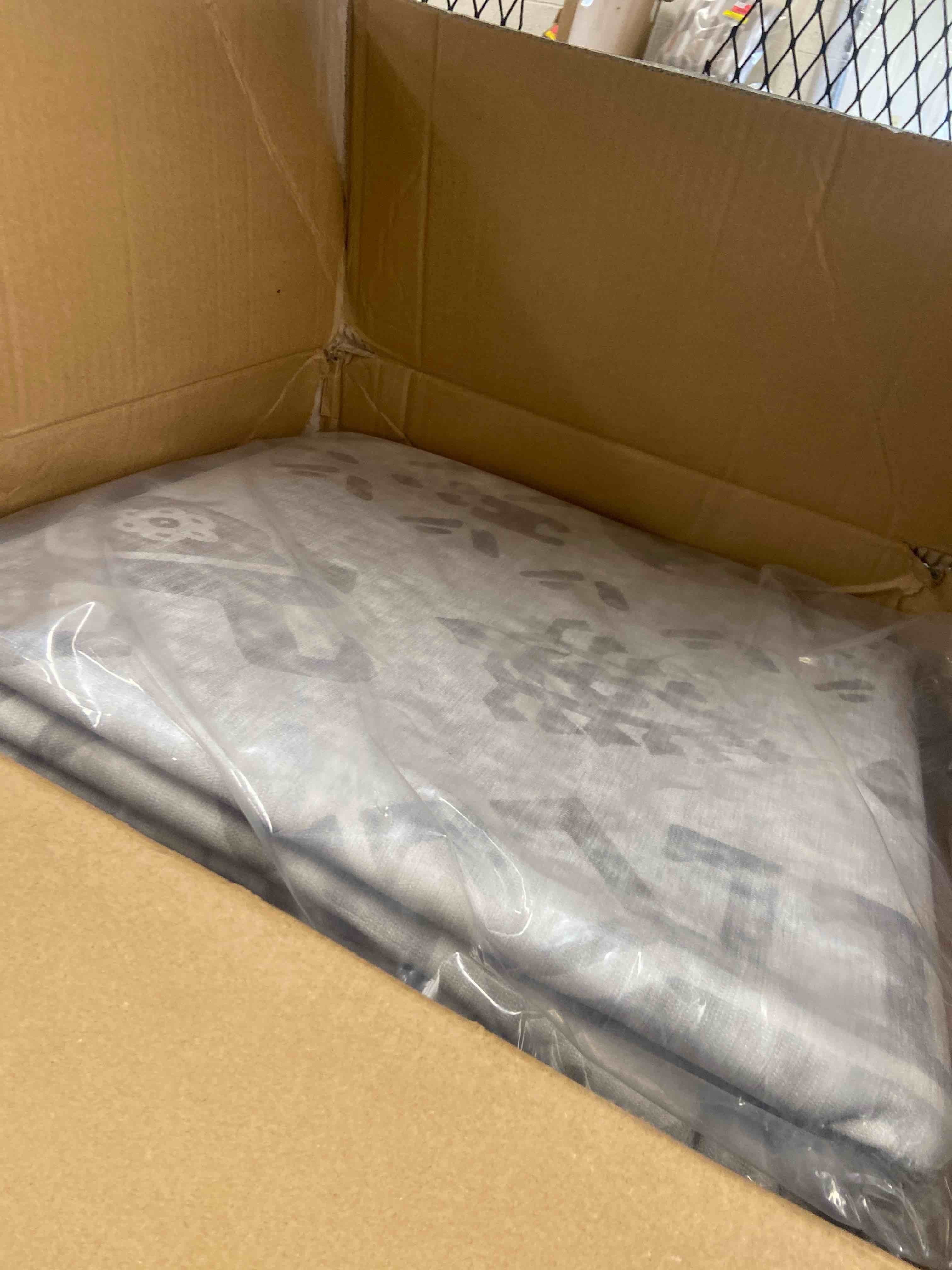 https://s3.amazonaws.com/lotting-images-prod/phillipi/GRA4942894_1779815221077.jpeg