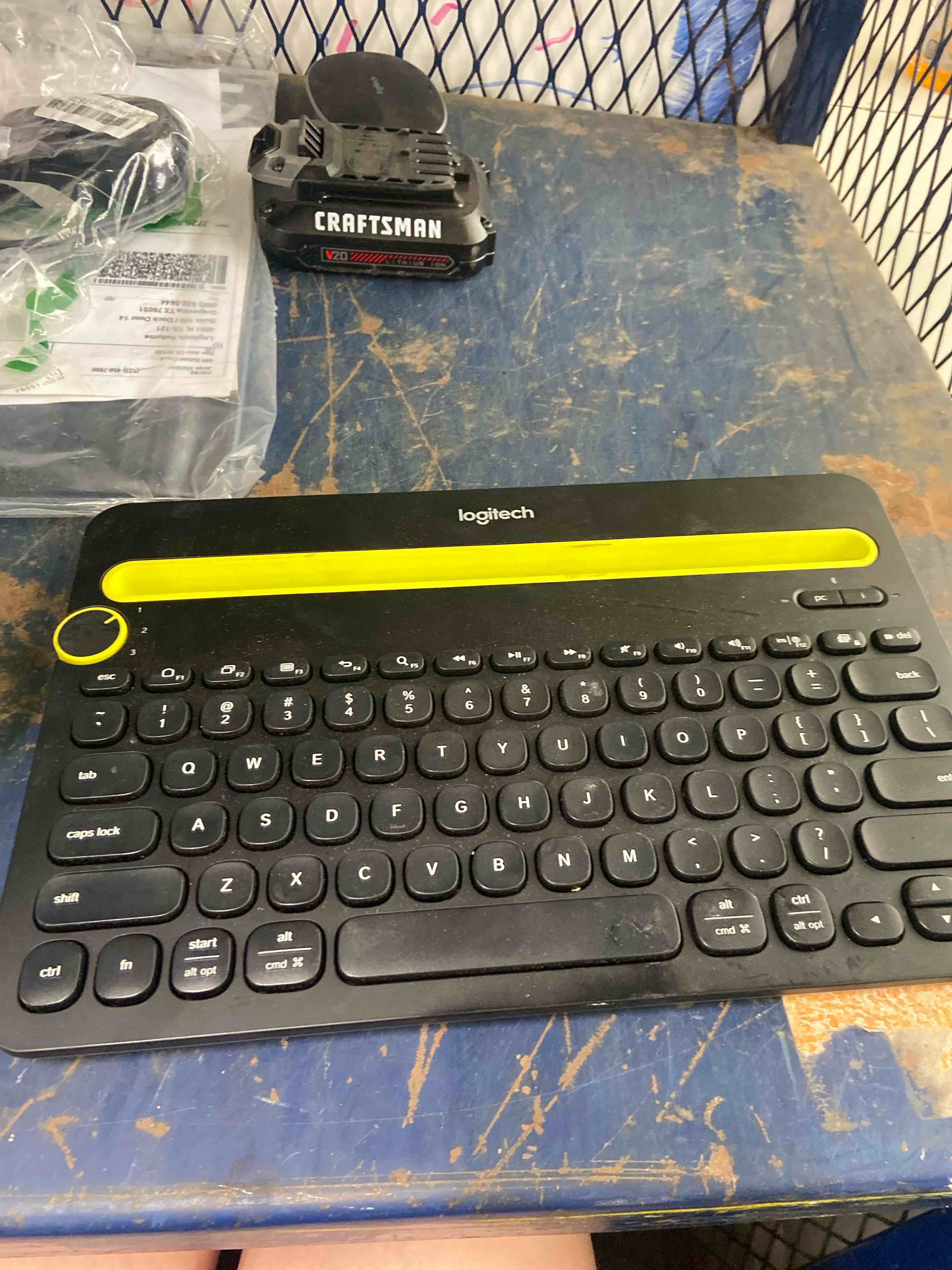 Condition photo showing New/Like New for logitech k480 wireless multi-device keyboard for windows, macos, ipados, android or chrome os, bluetooth, compact, compatible with pc, mac, laptop, smartphone, tablet - black