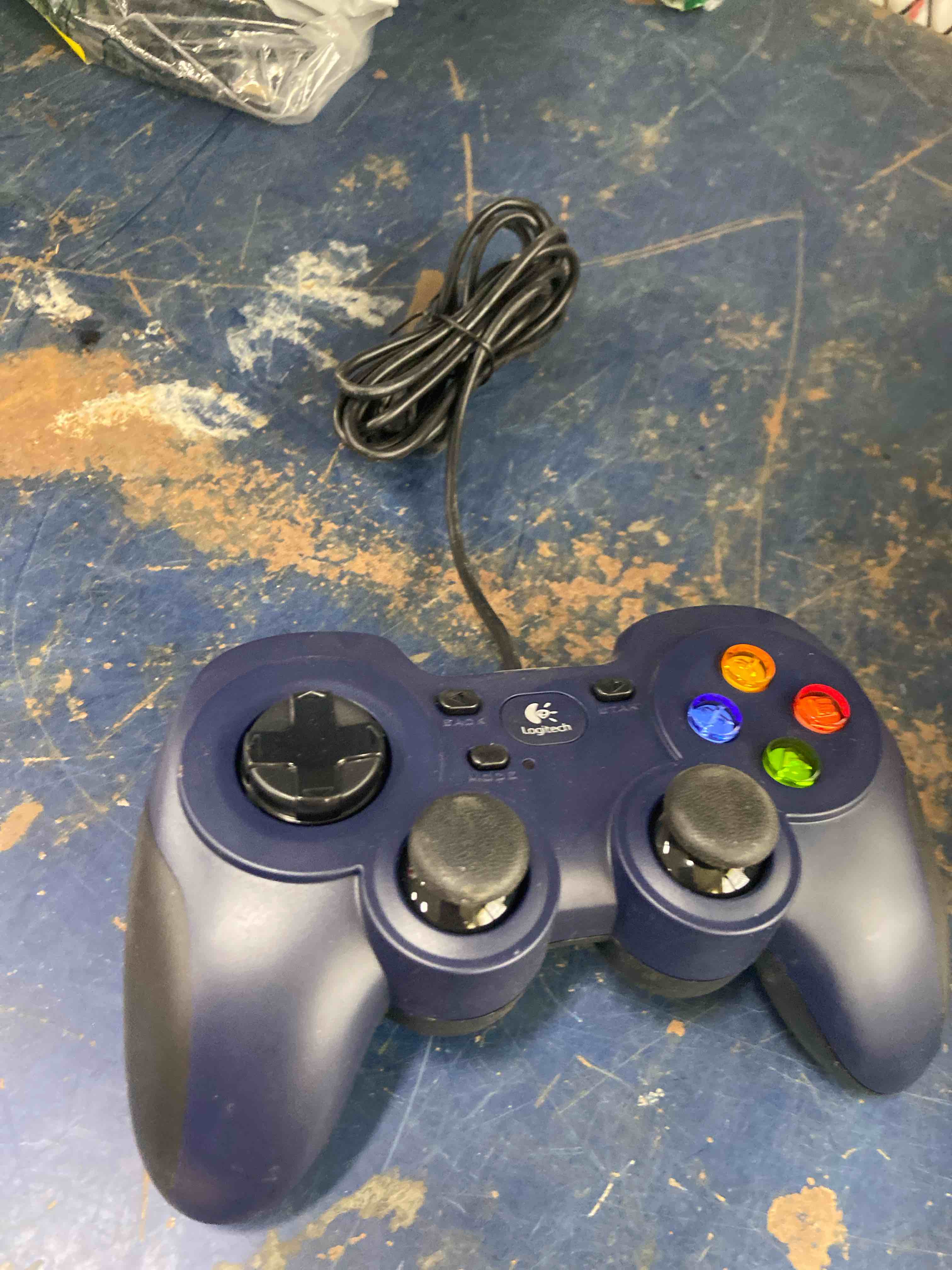Condition photo showing New/Like New for logitech g f310 wired gamepad controller console like layout 4 switch d-pad pc - blue/black