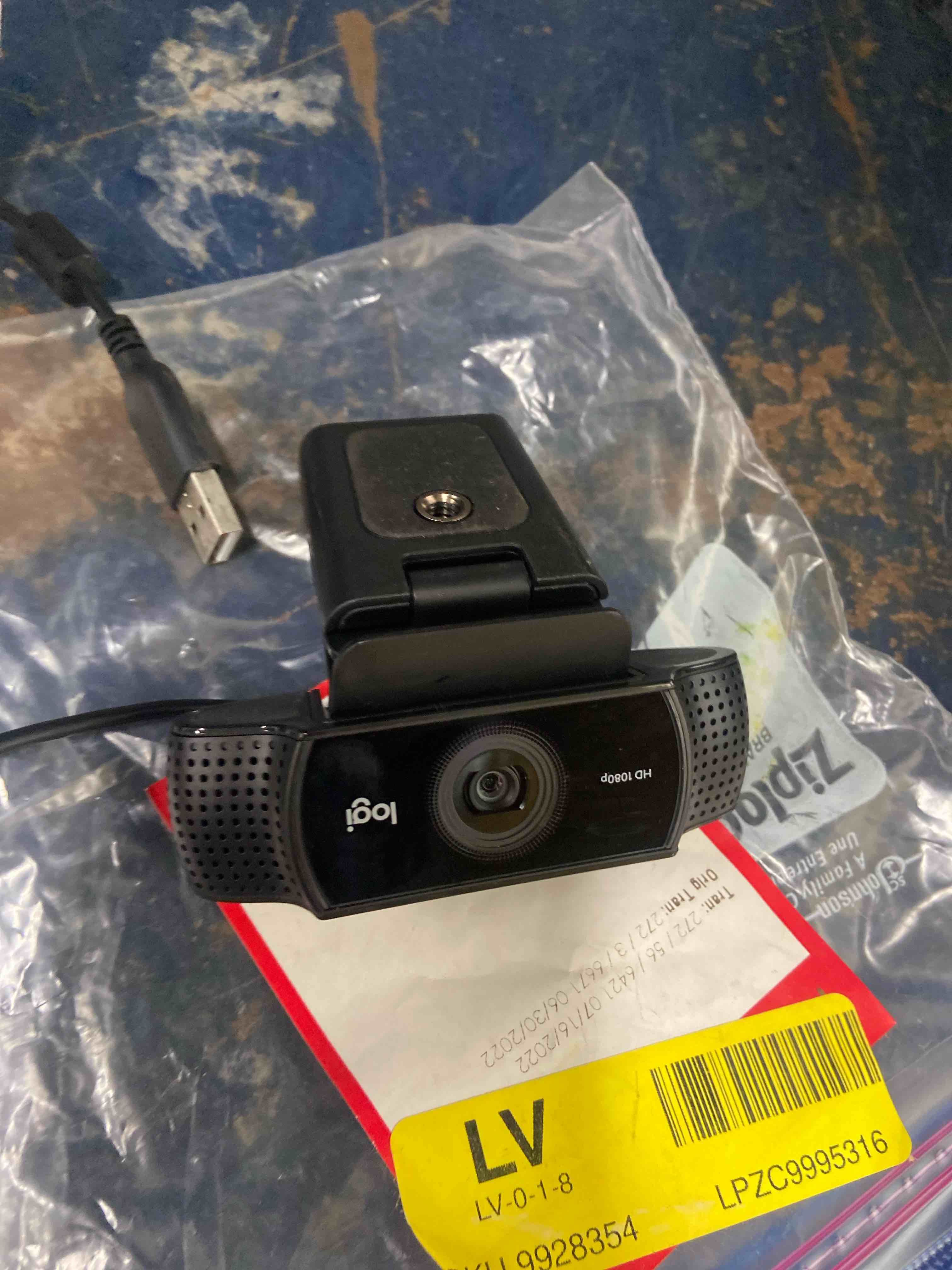 Condition photo showing Good Condition for logitech c920x hd pro pc webcam, full hd 1080p/30fps video, clear audio, hd light correction, works with microsoft teams, google meet, zoom, nintendo switch 2’s new gamechat mode, mac/tablet- black 1 pack c920x webcam