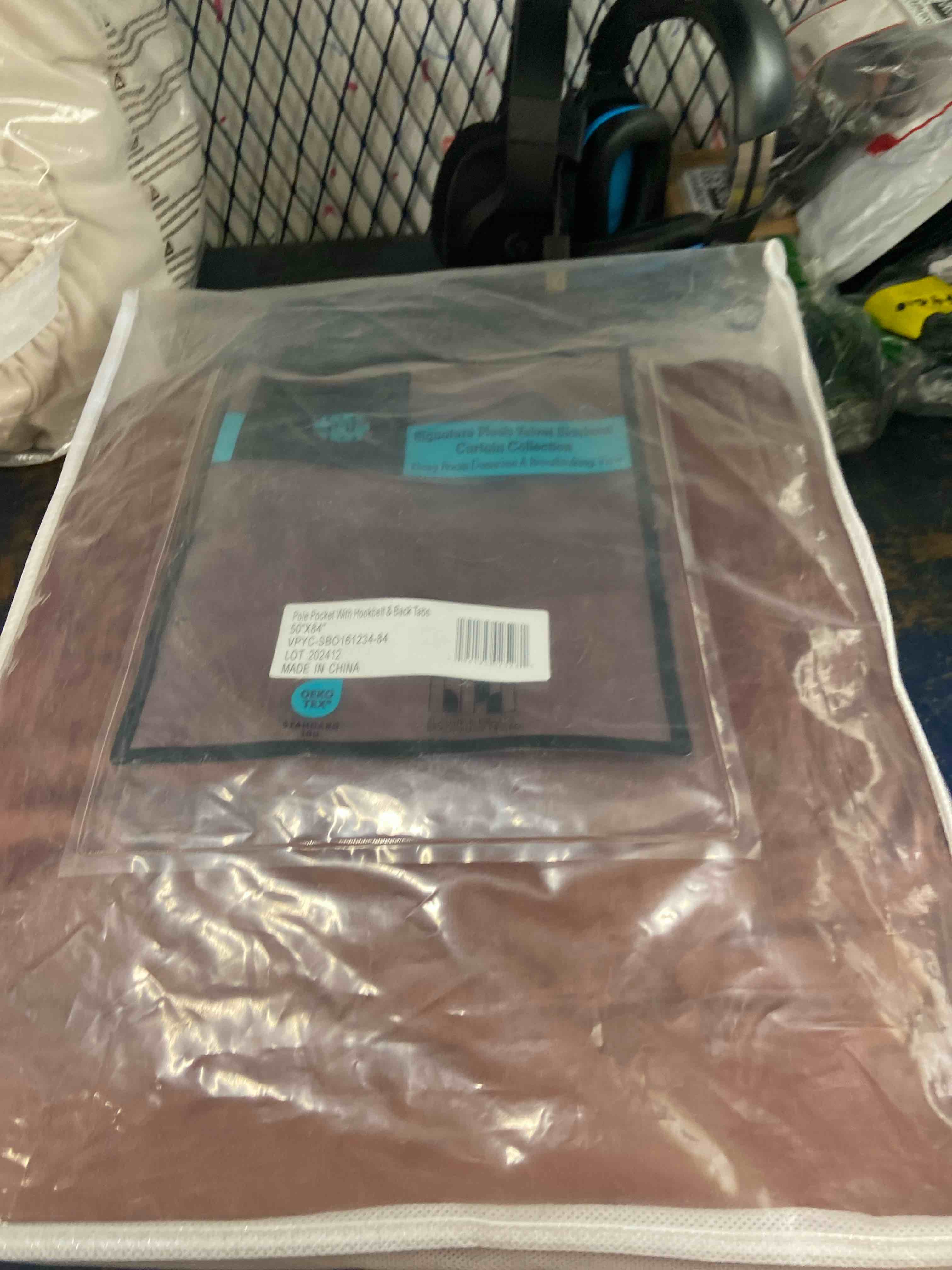 Condition photo showing New/Like New for hpd half price drapes signature plush velvet blackout curtains for bedroom (1 panel), 50w x 84l hotel black out curtains for living room, thermal insulated blackout curtains for windows, rosehip rosehip 50"w x 84"l (pack of 1)