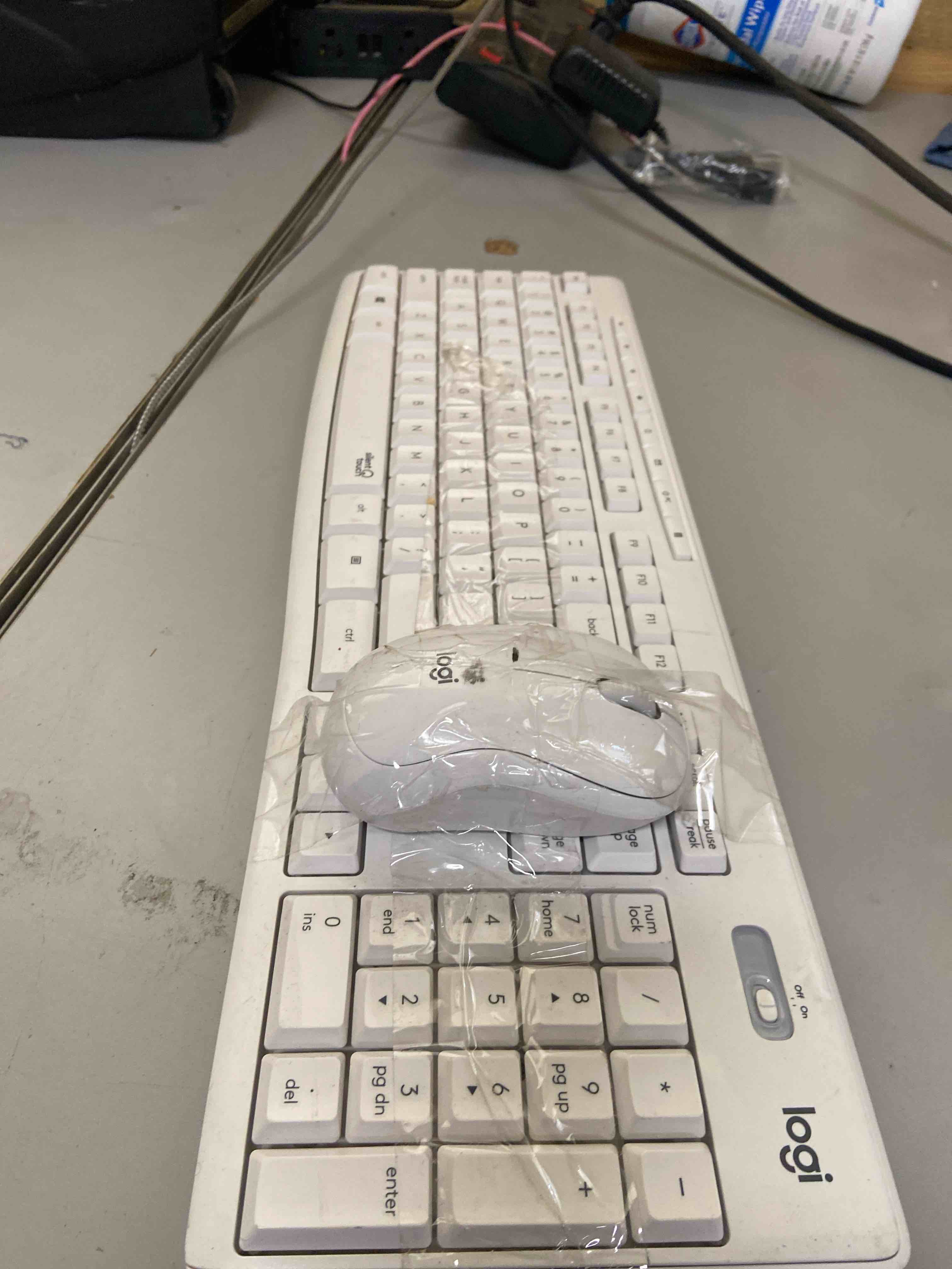 Condition photo showing Good Condition for logitech mk270 wireless keyboard and mouse combo for windows, 2.4 ghz wireless, compact mouse, 8 multimedia and shortcut keys, 2-year battery life, for pc, laptop - off white