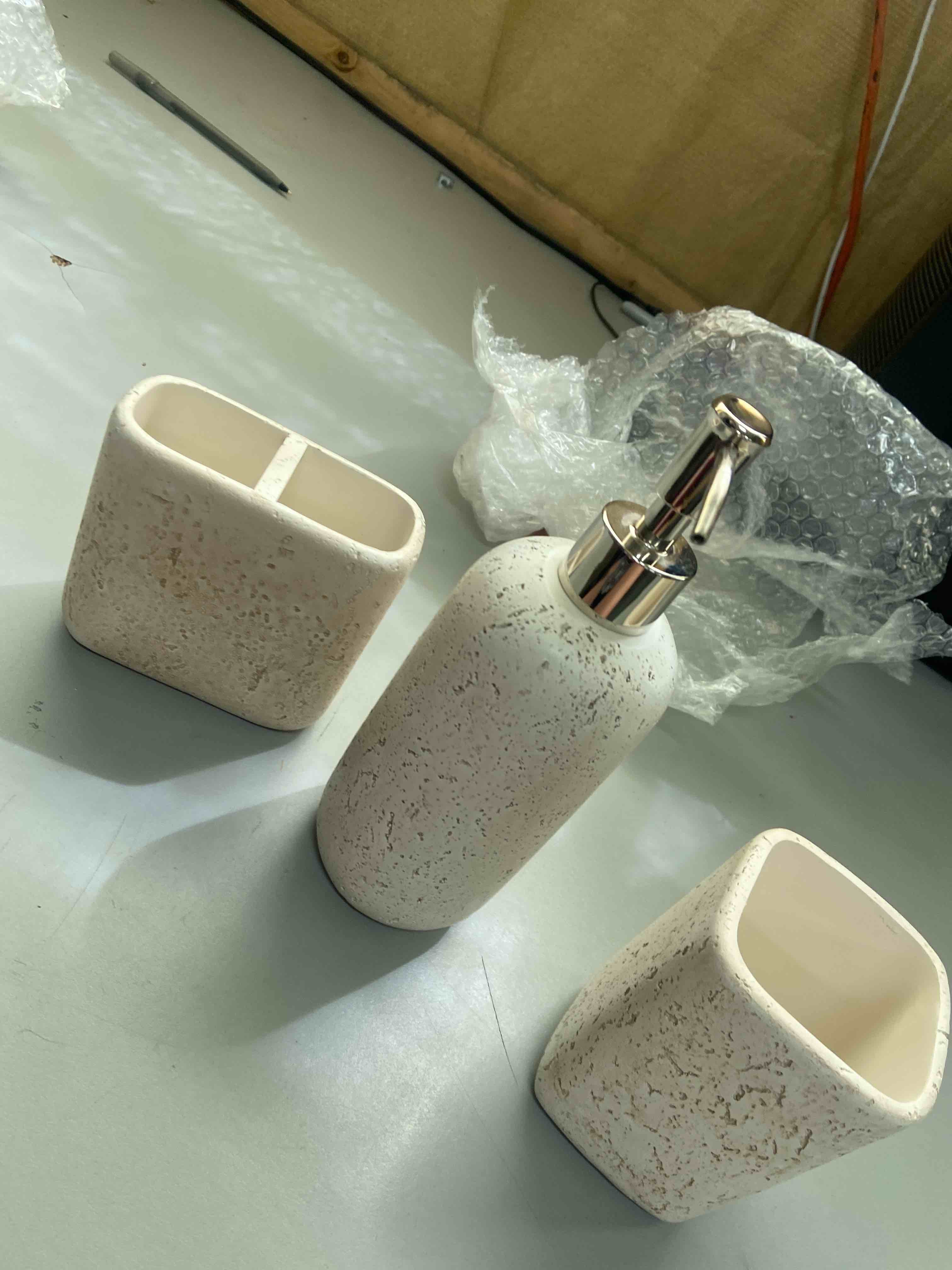 Condition photo showing New/Like New for aman collection bathroom accessories 