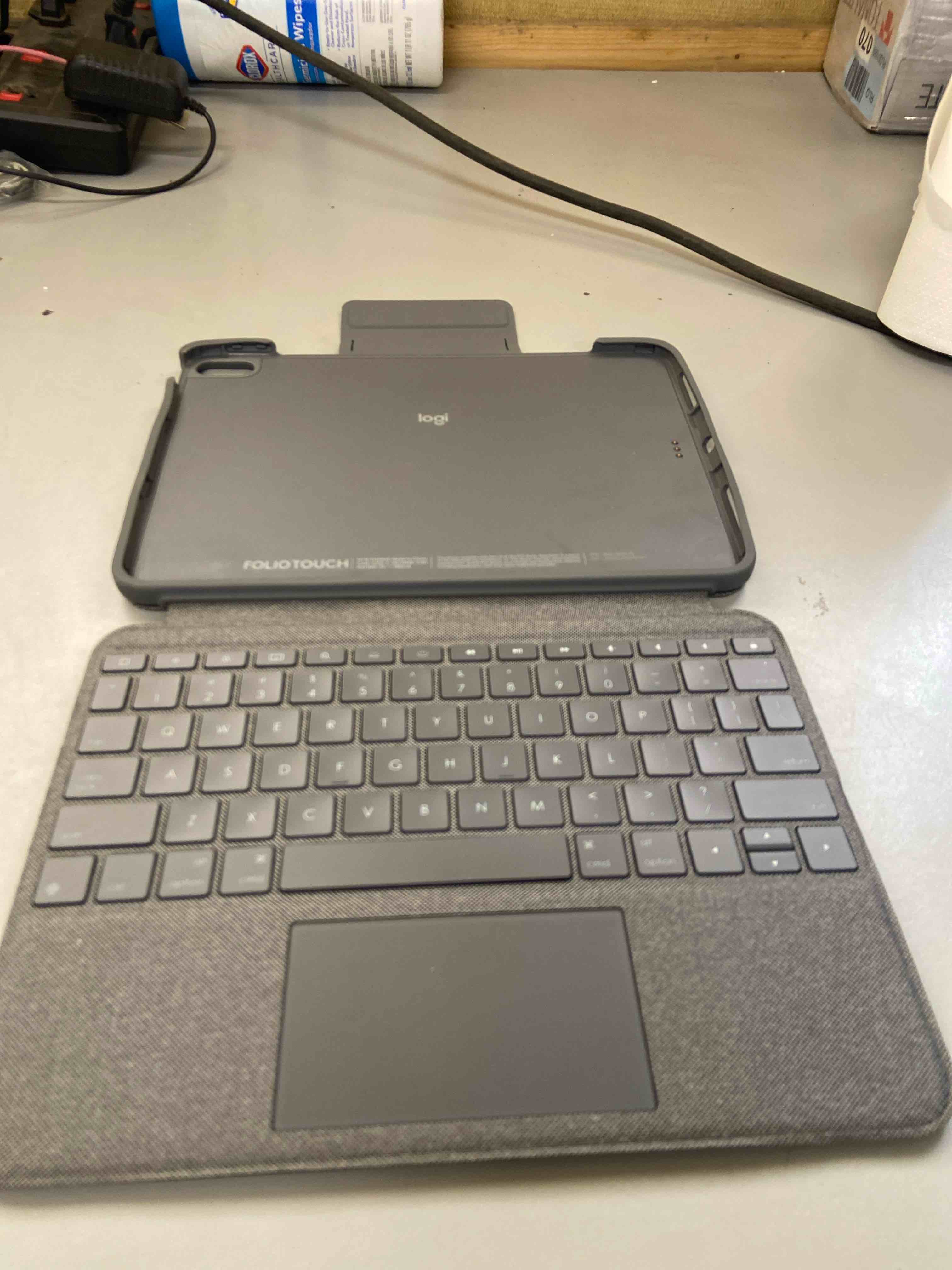 Condition photo showing New/Like New for logitech combo touch, detachable ipad keyboard case (10th gen and a16) with large precision trackpad, full-size backlit keyboard, and smart connector technology - oxford gray combo touch tablet keyboard oxford gray