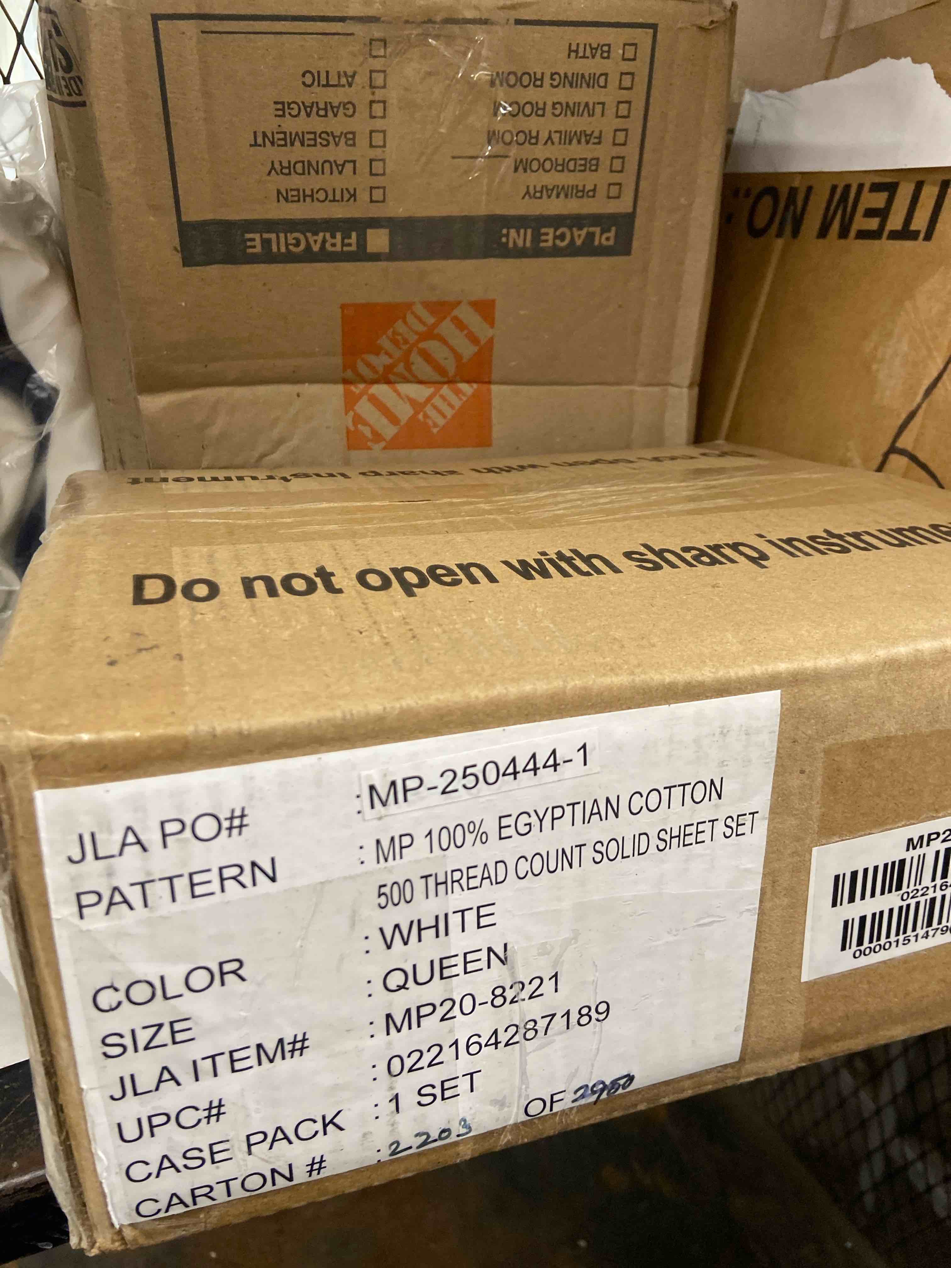 Condition photo showing New/Like New for madison park cotton sheet set, soft & breathable 500tc egyptian cotton sheets, all seaons elastic deep pockect sheet set, lightweighted 100% egyptian bed sheets, queen white 4 piece