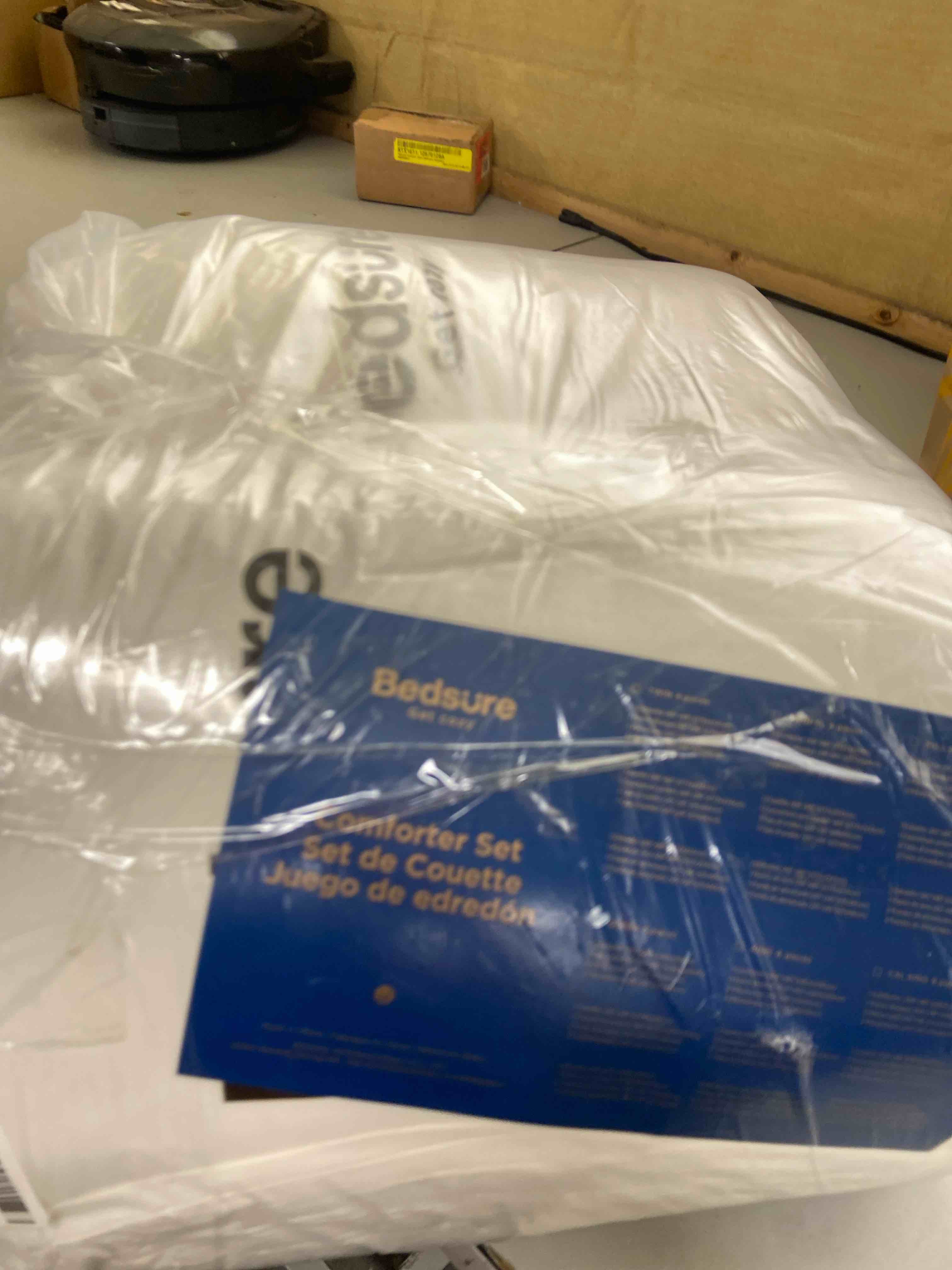 Condition photo showing New/Like New for bedelite faux fur fleece queen comforter set - fluffy & warm white comforter queen size?ultra soft and cozy winter bedding set,fuzzy thick bed set,1 comforter and 2 pillowcases white queen