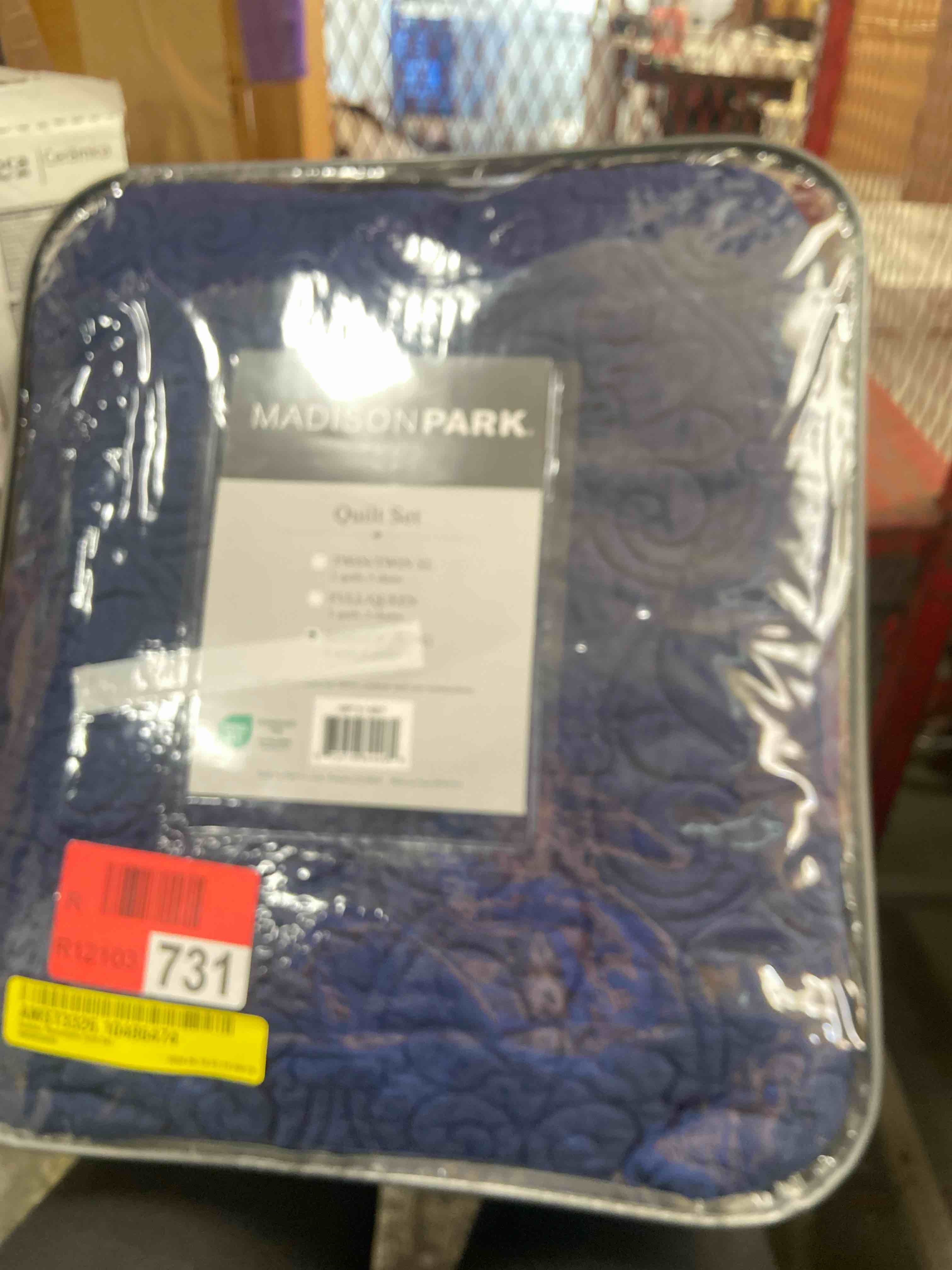 Condition photo showing New/Like New for madison park quebec dusty pale navy 3-piece quilted king coverlet set—for king or cal king bed –ideal for warm climate room décor or add-on for extra warmth navy king/california king(104 in x 94 in)