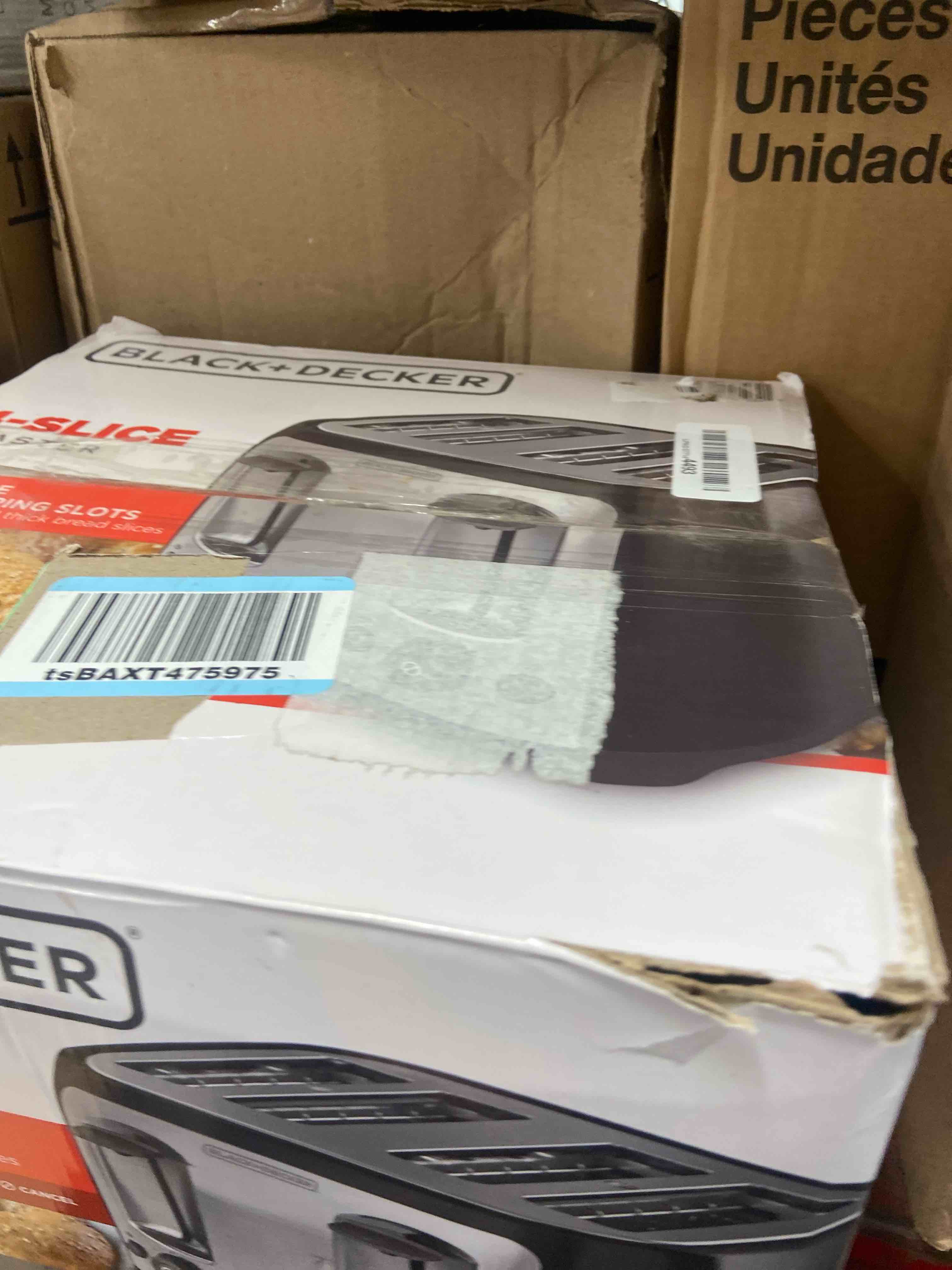 Condition photo showing Good Condition for black+decker 4-slice toaster, extra wide slots, 7 shade settings, 1400 watts, frozen and bagel buttons, toast shade selector, extra lift