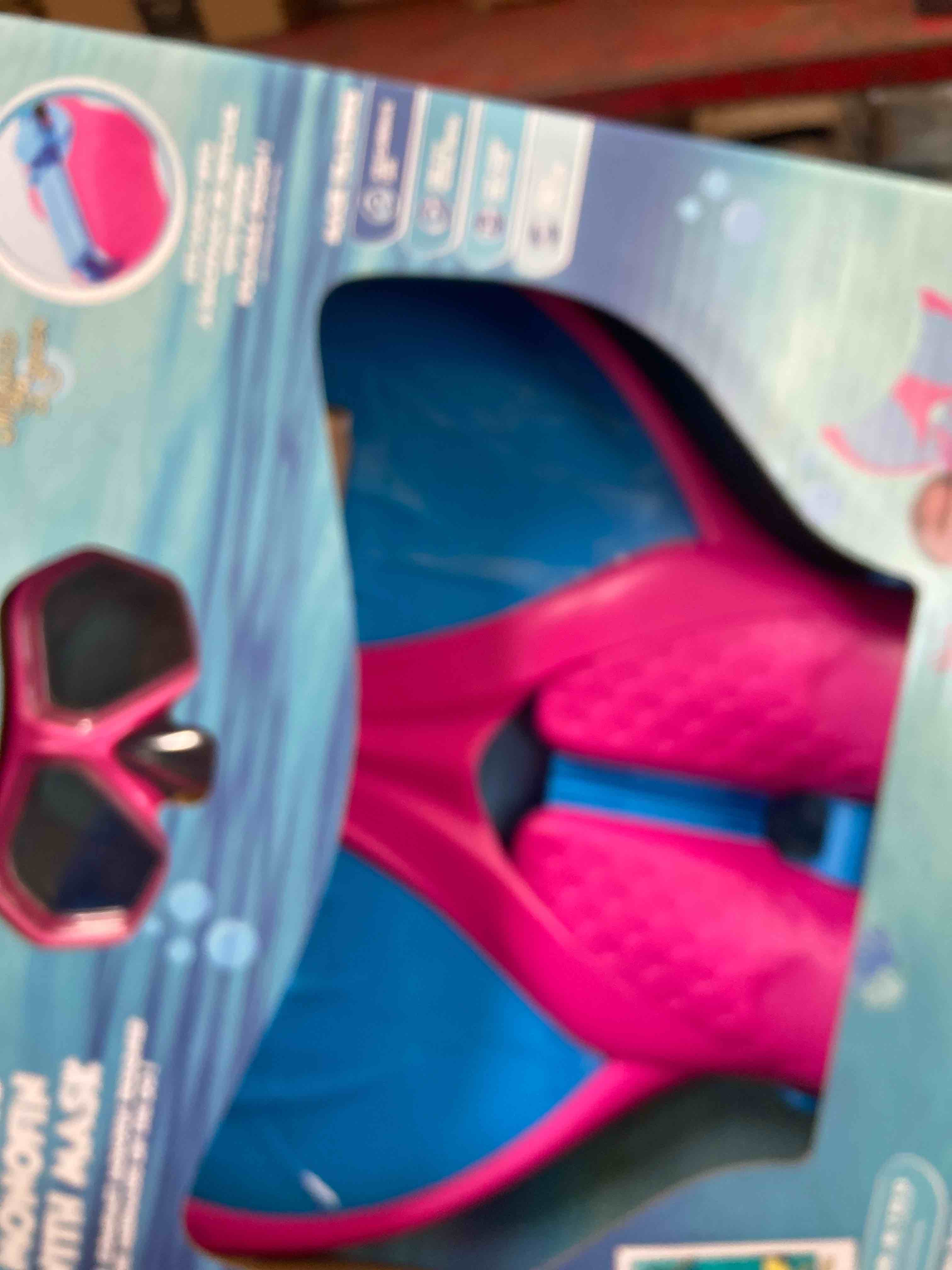 Condition photo showing New/Like New for body glove mermaid monofin with mask mermaid linden pink/blue