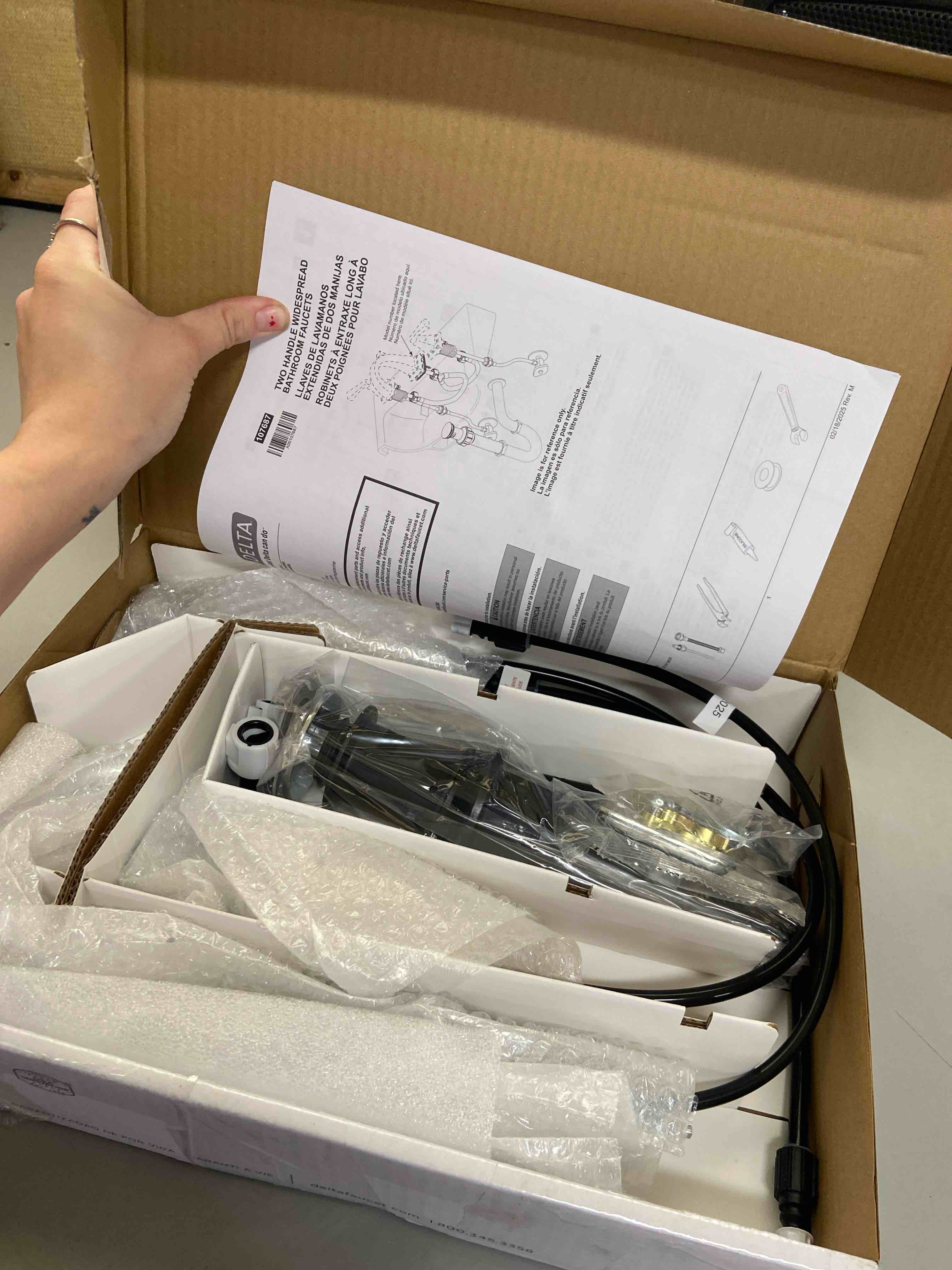 Condition photo showing New/Like New for delta 35749lf nicoli 1.2 gpm widespread bathroom faucet - chrome