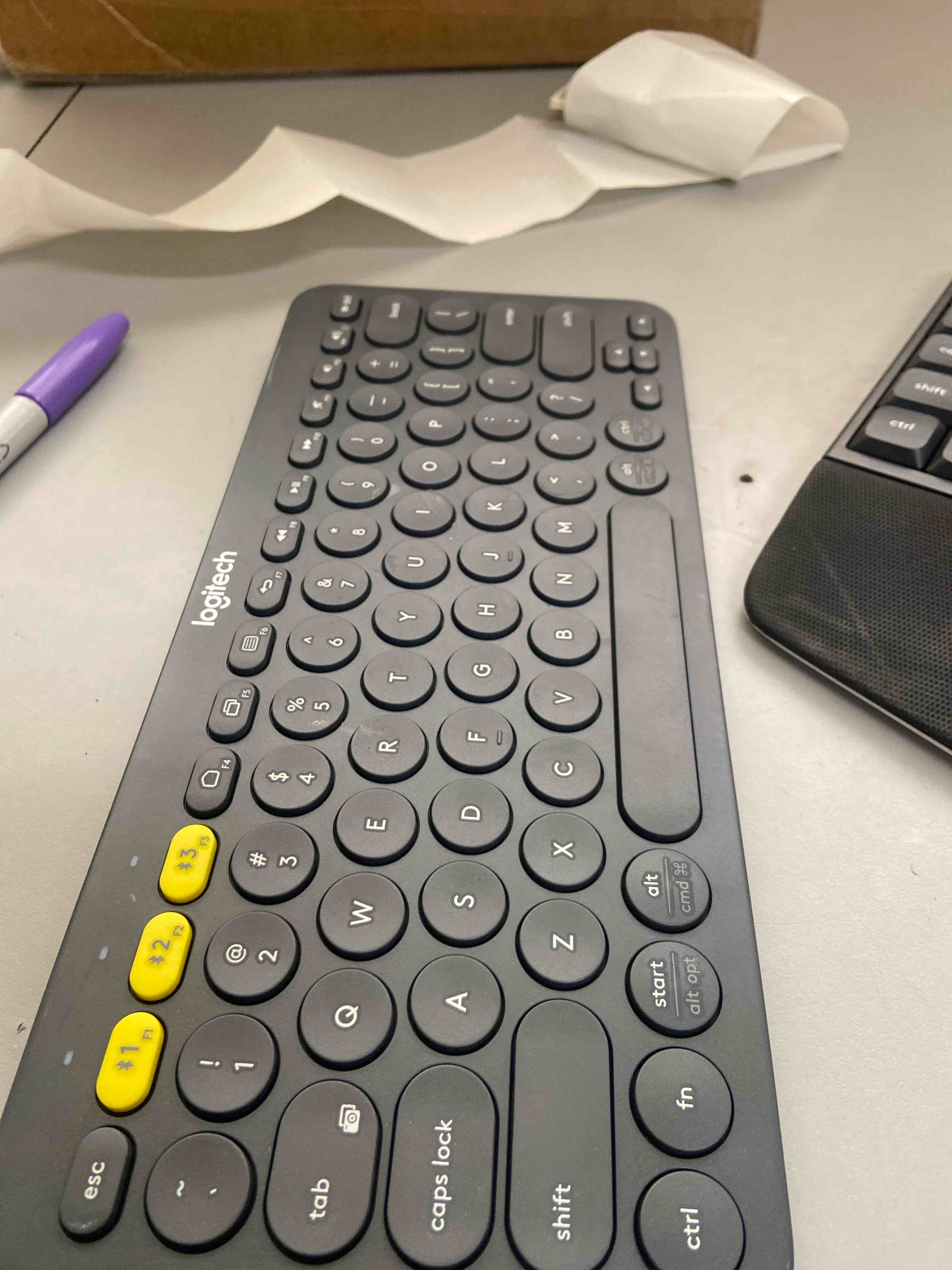 Condition photo showing New/Like New for logitech k380 multi-device bluetooth keyboard – windows, mac, chrome os, android, ipad, iphone, apple tv compatible – with flow cross-computer control and easy-switch up to 3 devices – dark grey