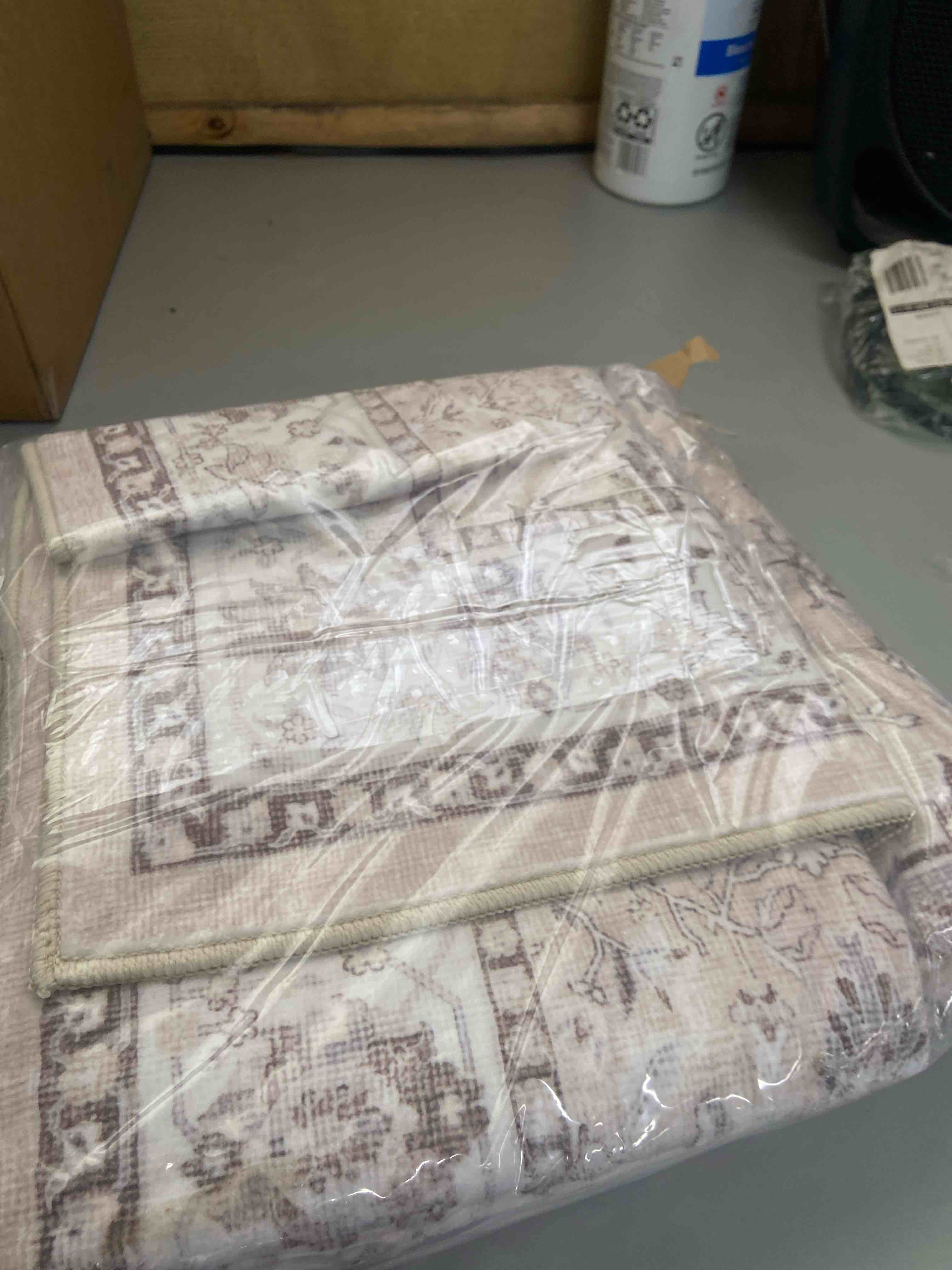 Condition photo showing New/Like New for youfortong 3 x6 washable non slip runner rug vintage farmhouse hallway kitchen entryway mat for bathroom living room bedroom beige