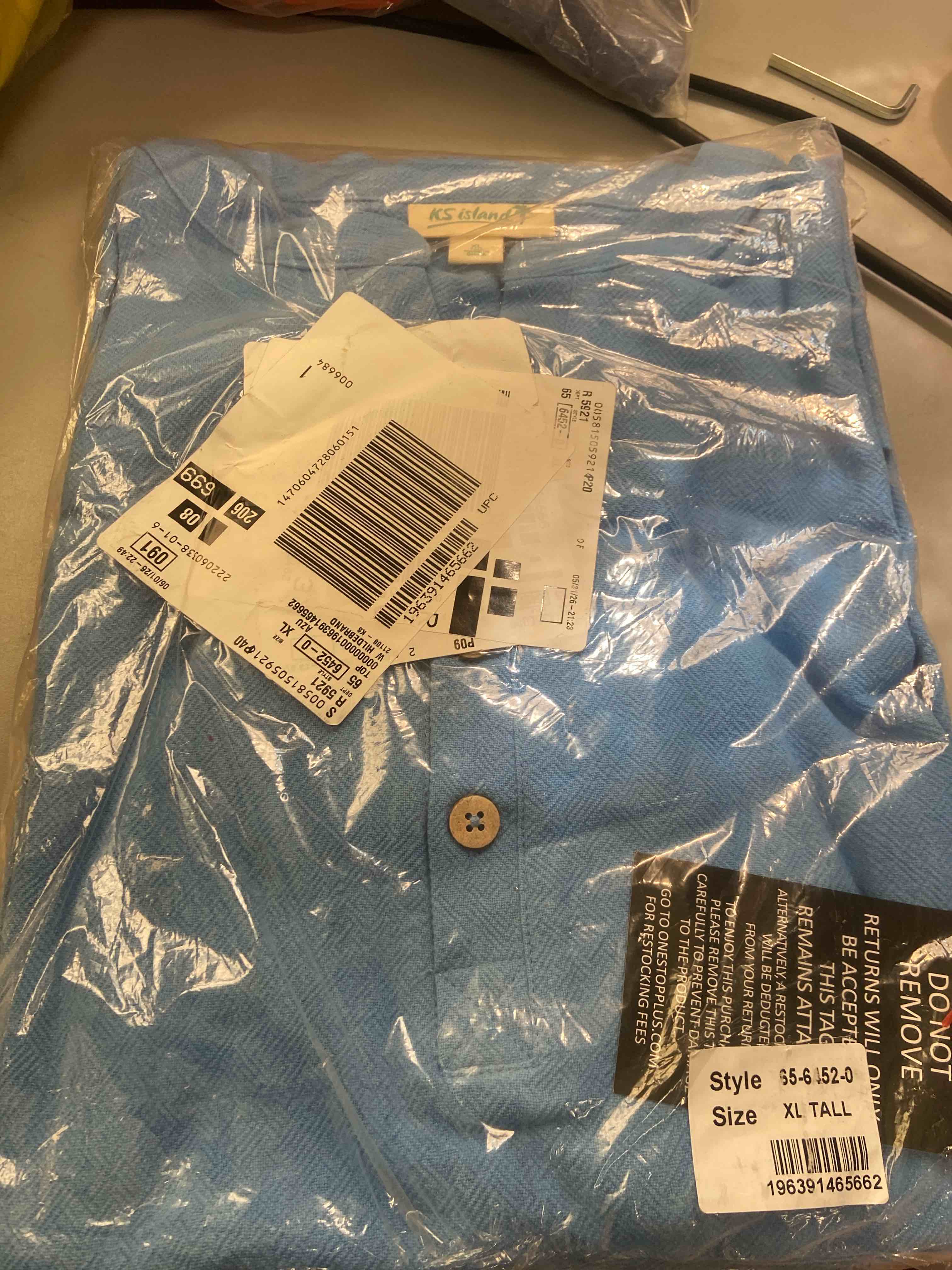 Condition photo showing New/Like New for kingsize men's big & tall gauze mandarin collar 3/4 sleeve shirt