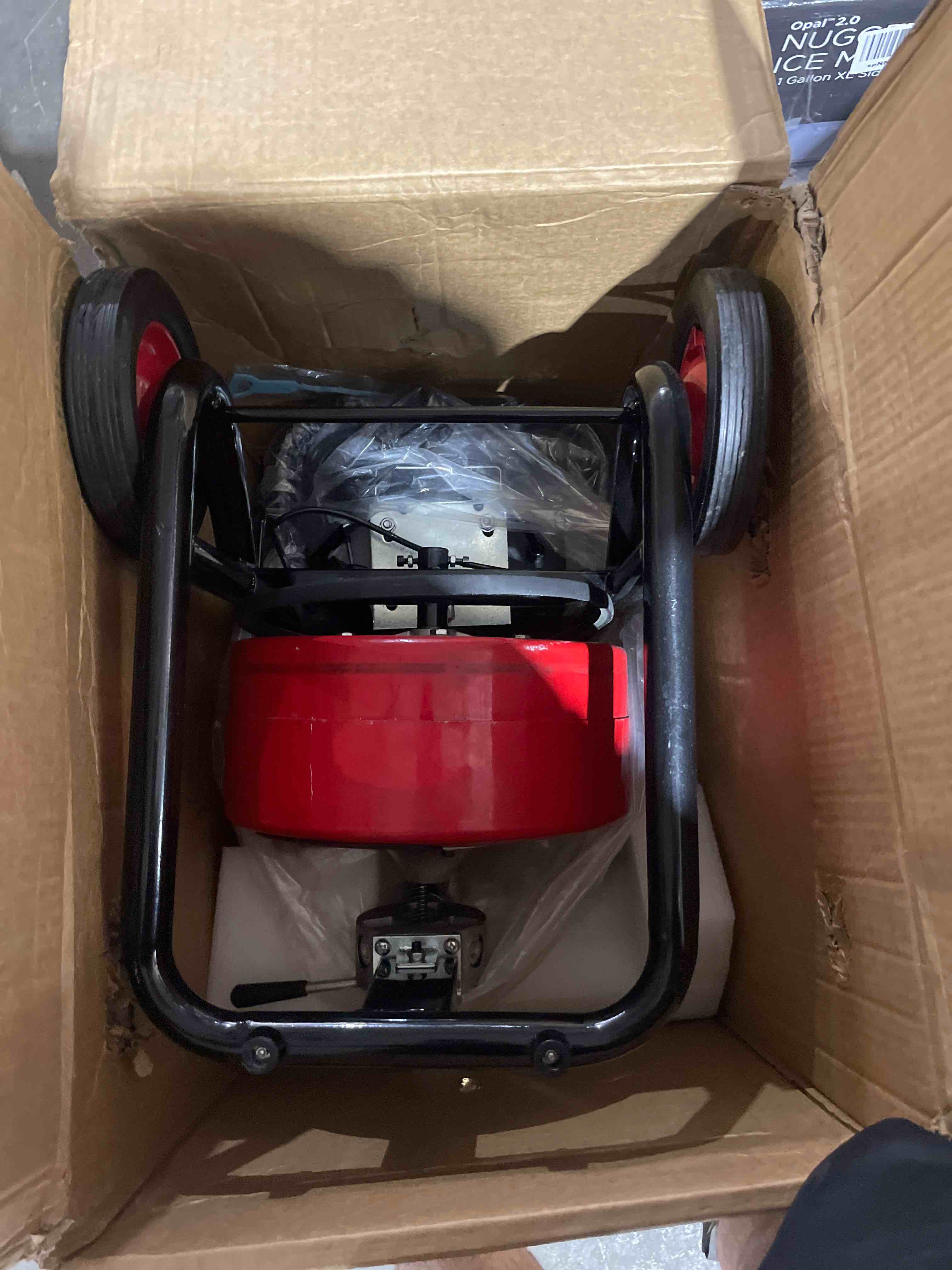 https://s3.amazonaws.com/lotting-images-prod/phillipi/GRN3763212_1692217415387.jpeg