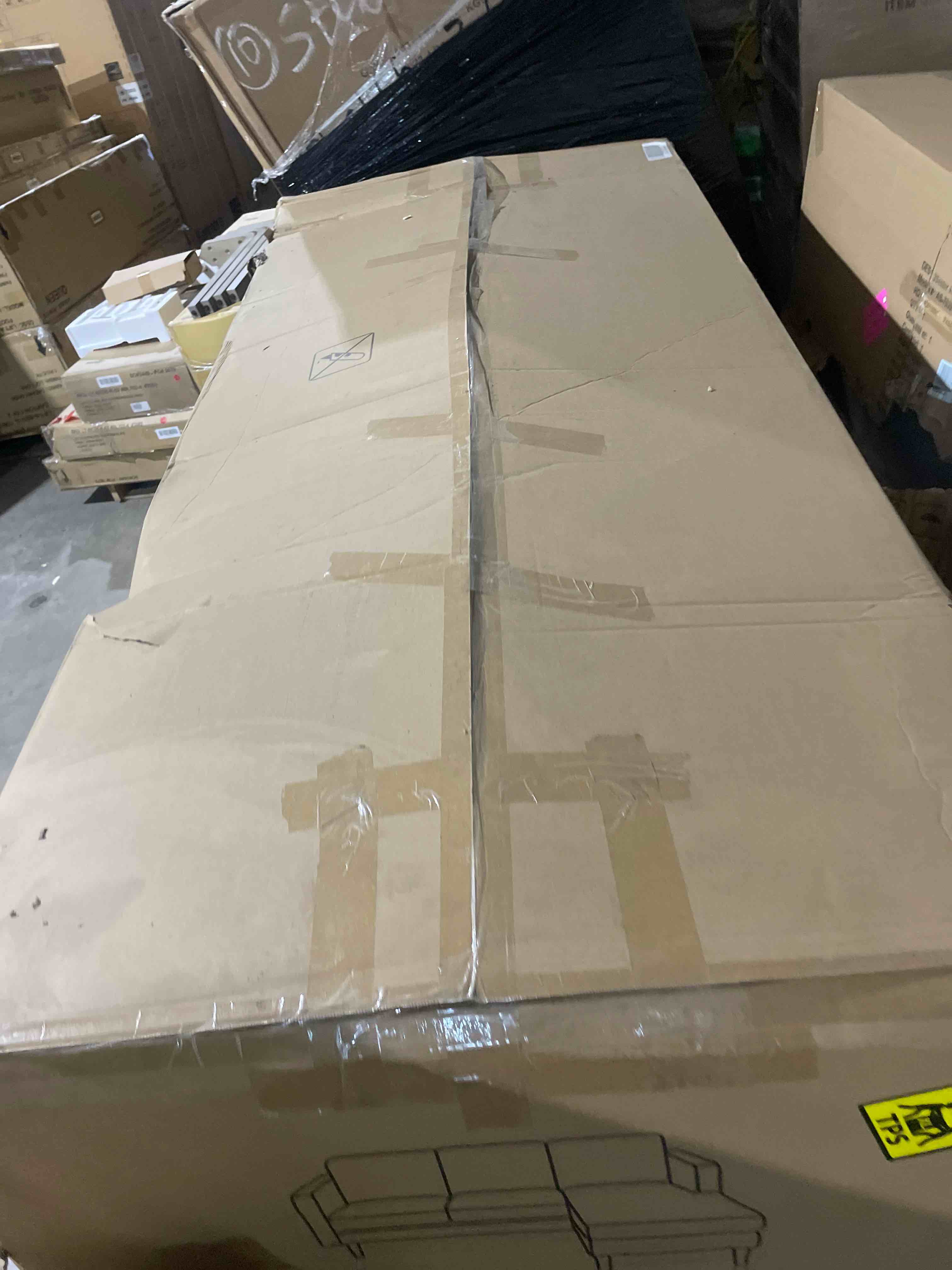 https://s3.amazonaws.com/lotting-images-prod/phillipi/GRN3763254_1693421556583.jpeg