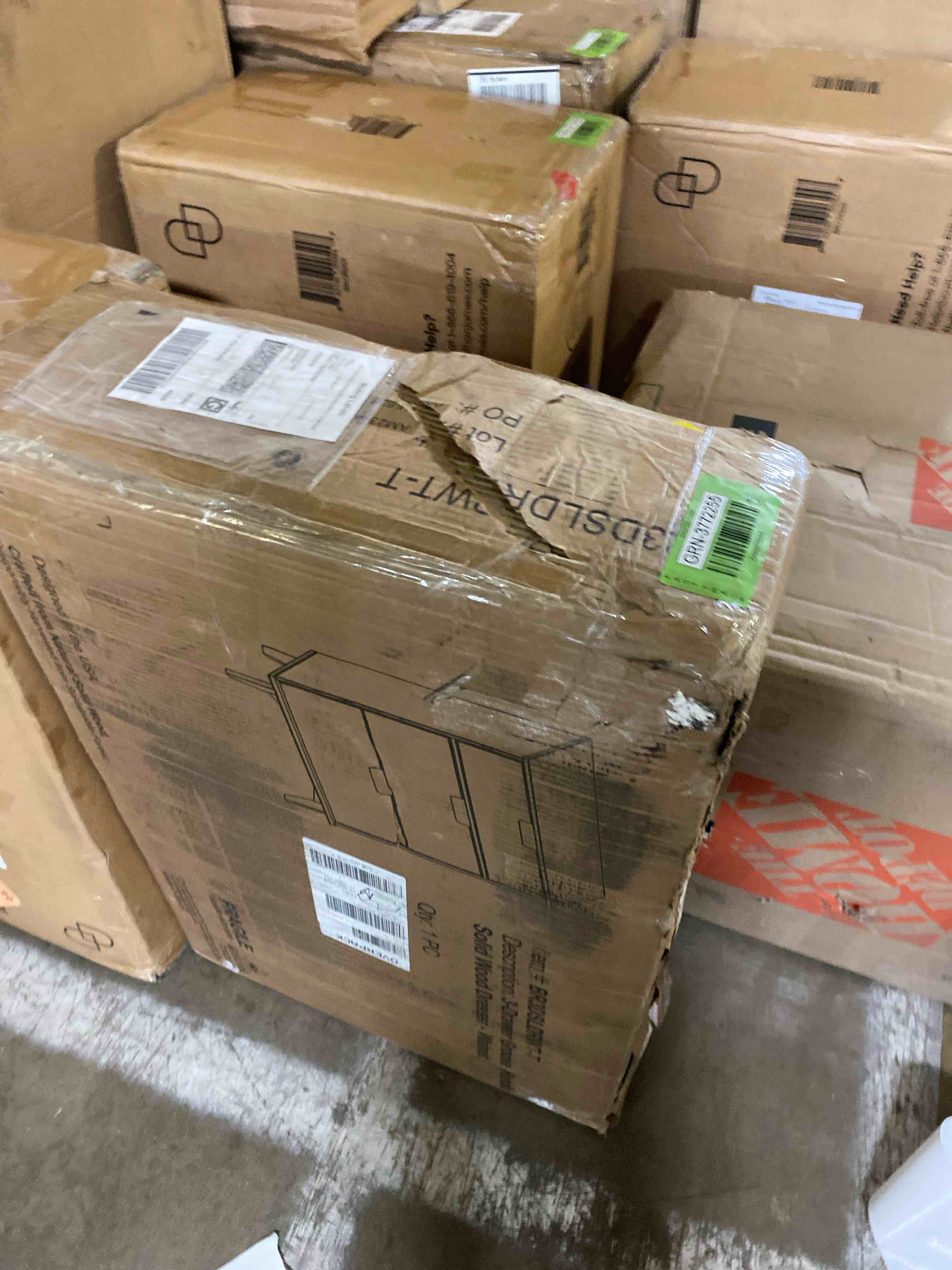 https://s3.amazonaws.com/lotting-images-prod/phillipi/GRN3772255_1724182795407.jpeg