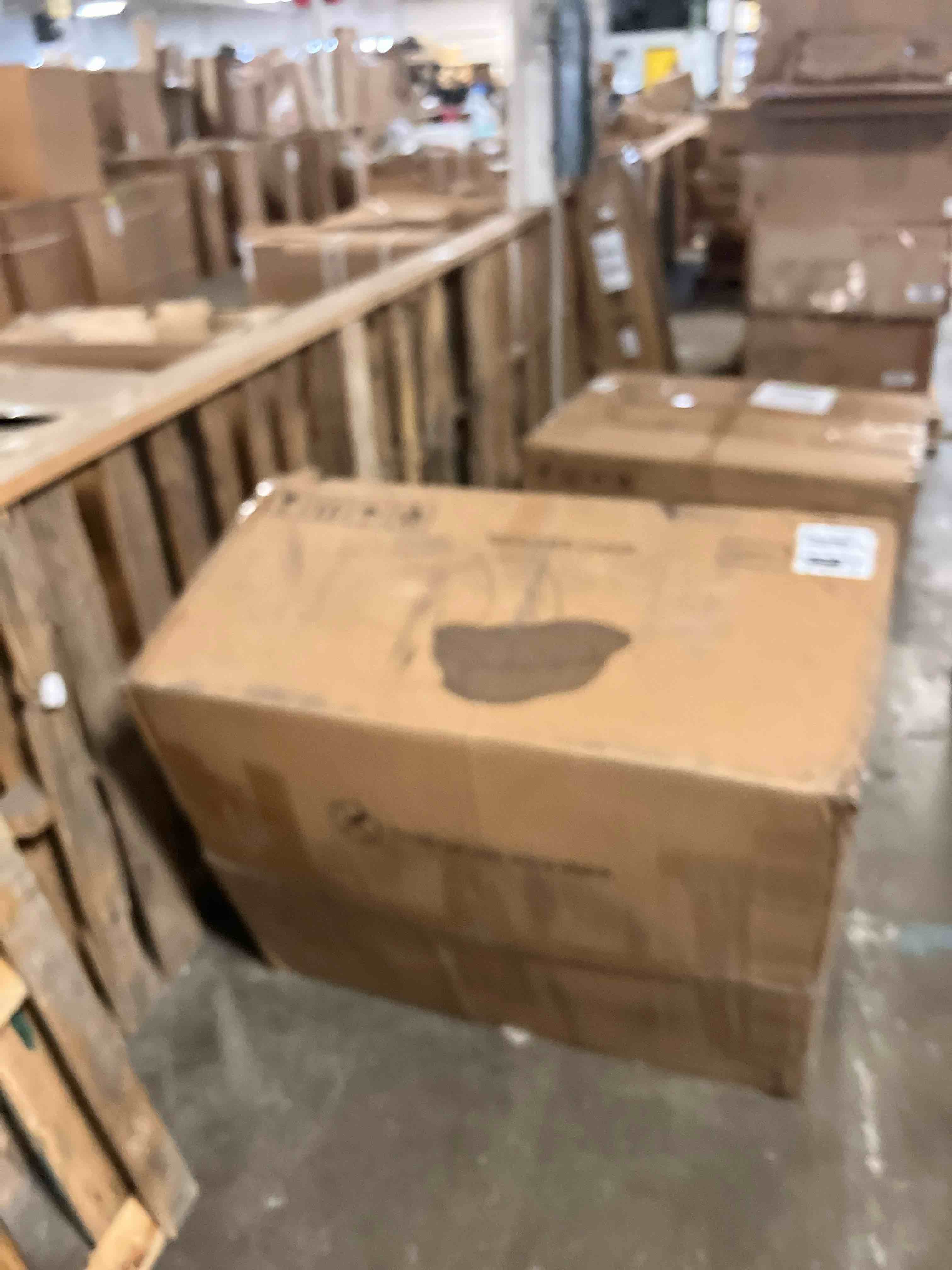 https://s3.amazonaws.com/lotting-images-prod/phillipi/GRN3773684_1725399290340.jpeg