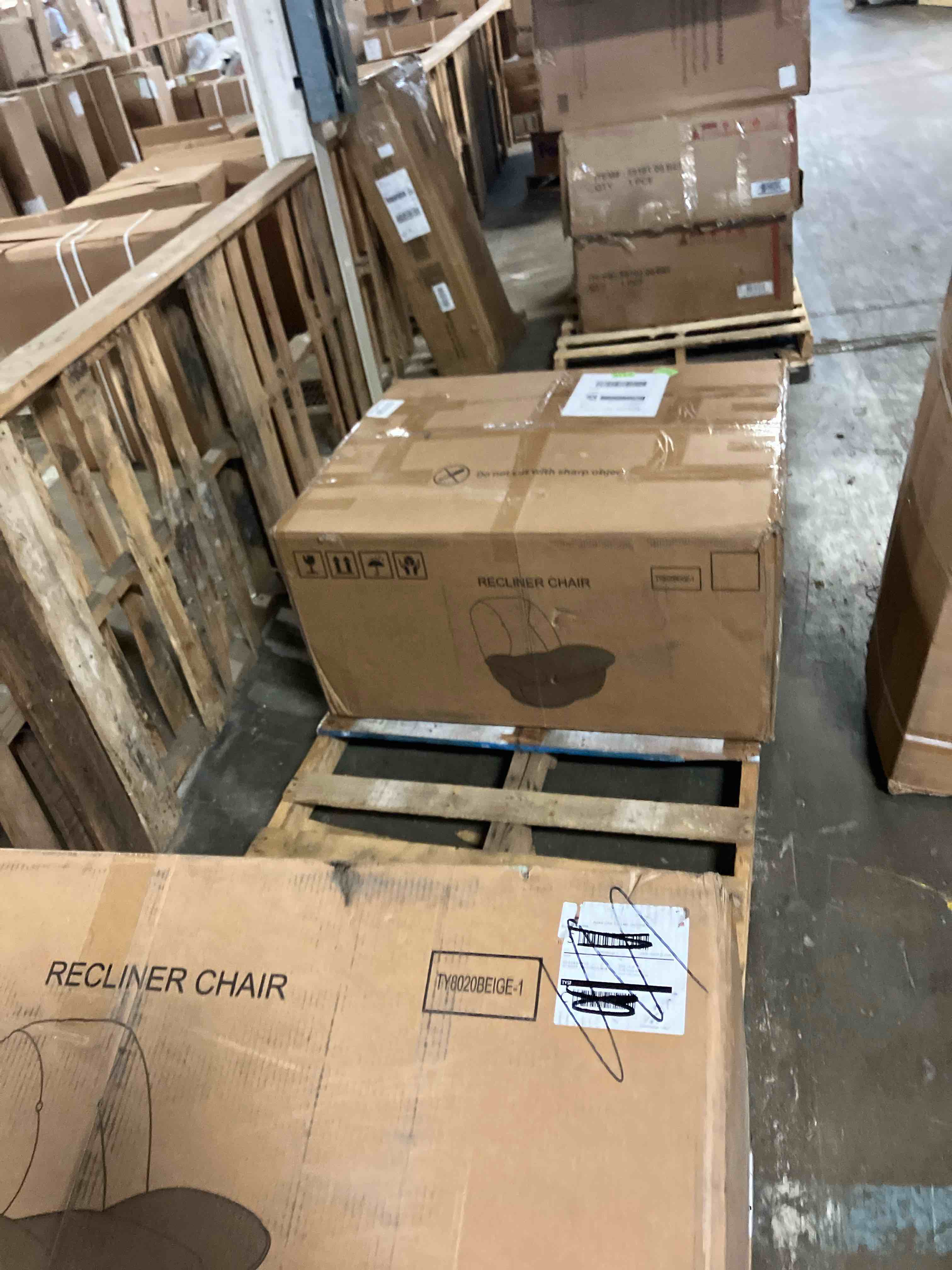 https://s3.amazonaws.com/lotting-images-prod/phillipi/GRN3773684_1725399292010.jpeg