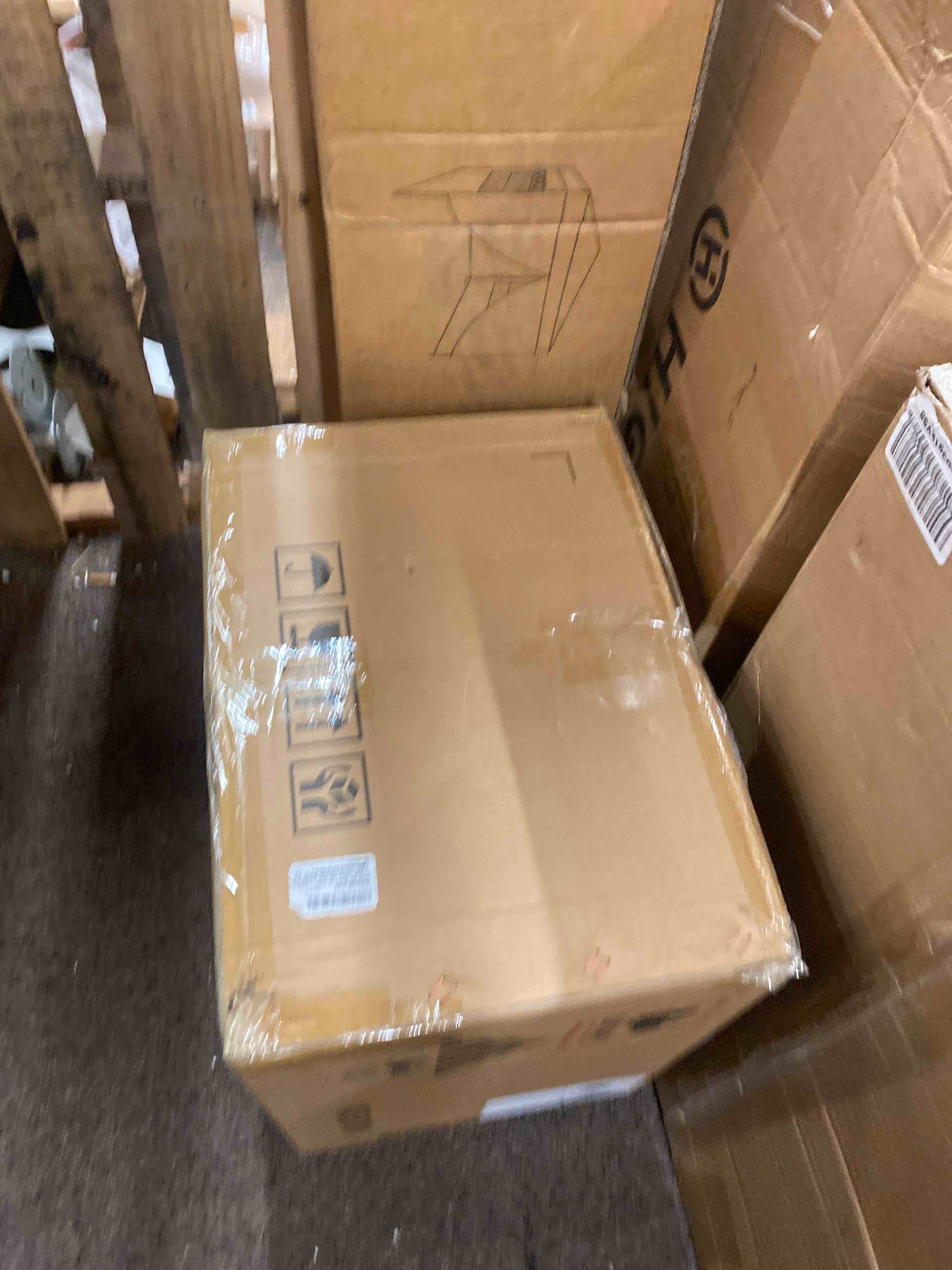https://s3.amazonaws.com/lotting-images-prod/phillipi/GRN4163816_1693437497257.jpeg
