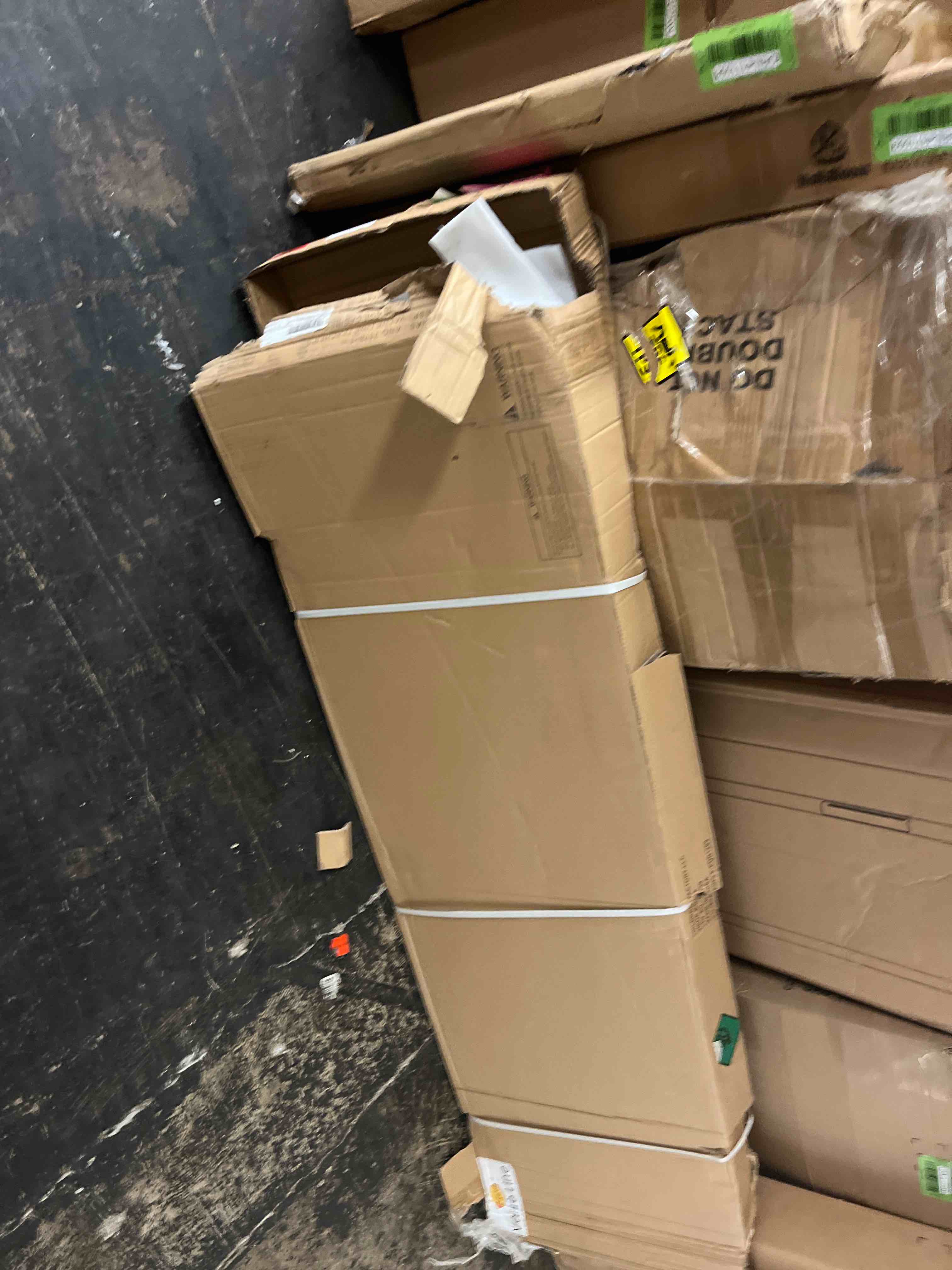 https://s3.amazonaws.com/lotting-images-prod/phillipi/GRN4170998_1696605273960.jpeg