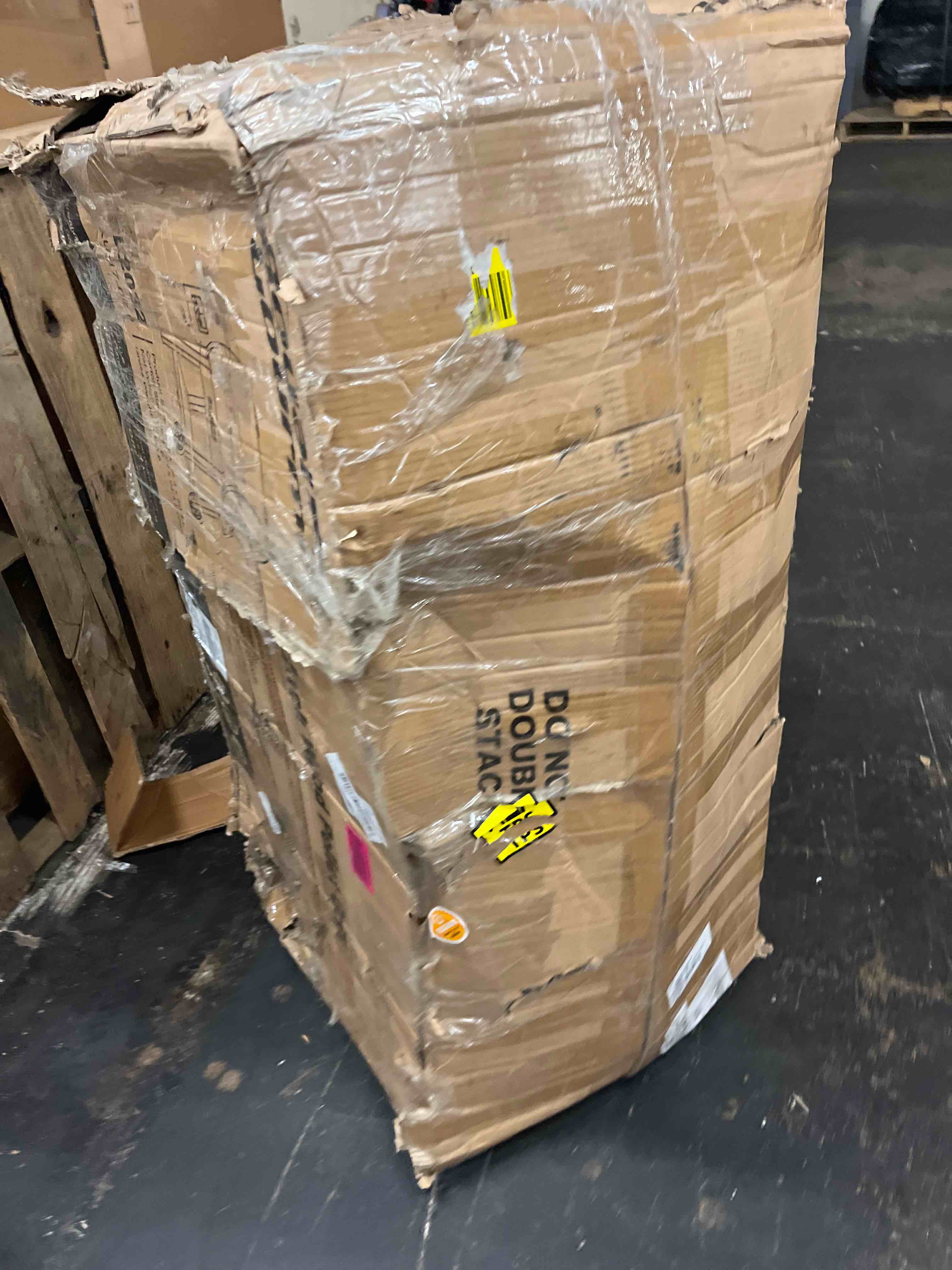https://s3.amazonaws.com/lotting-images-prod/phillipi/GRN4171011_1696603351325.jpeg