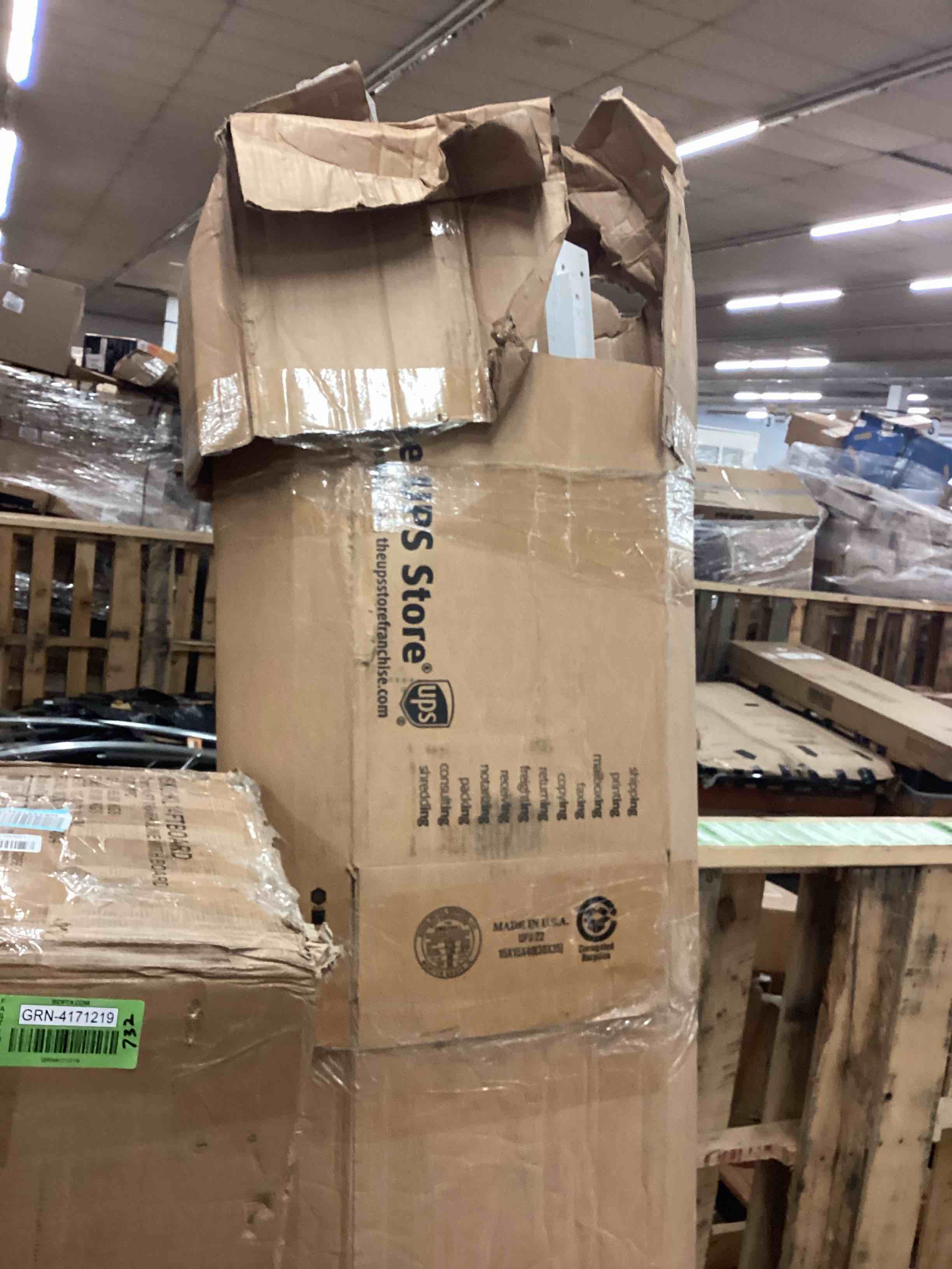 https://s3.amazonaws.com/lotting-images-prod/phillipi/GRN4171218_1696866876943.jpeg