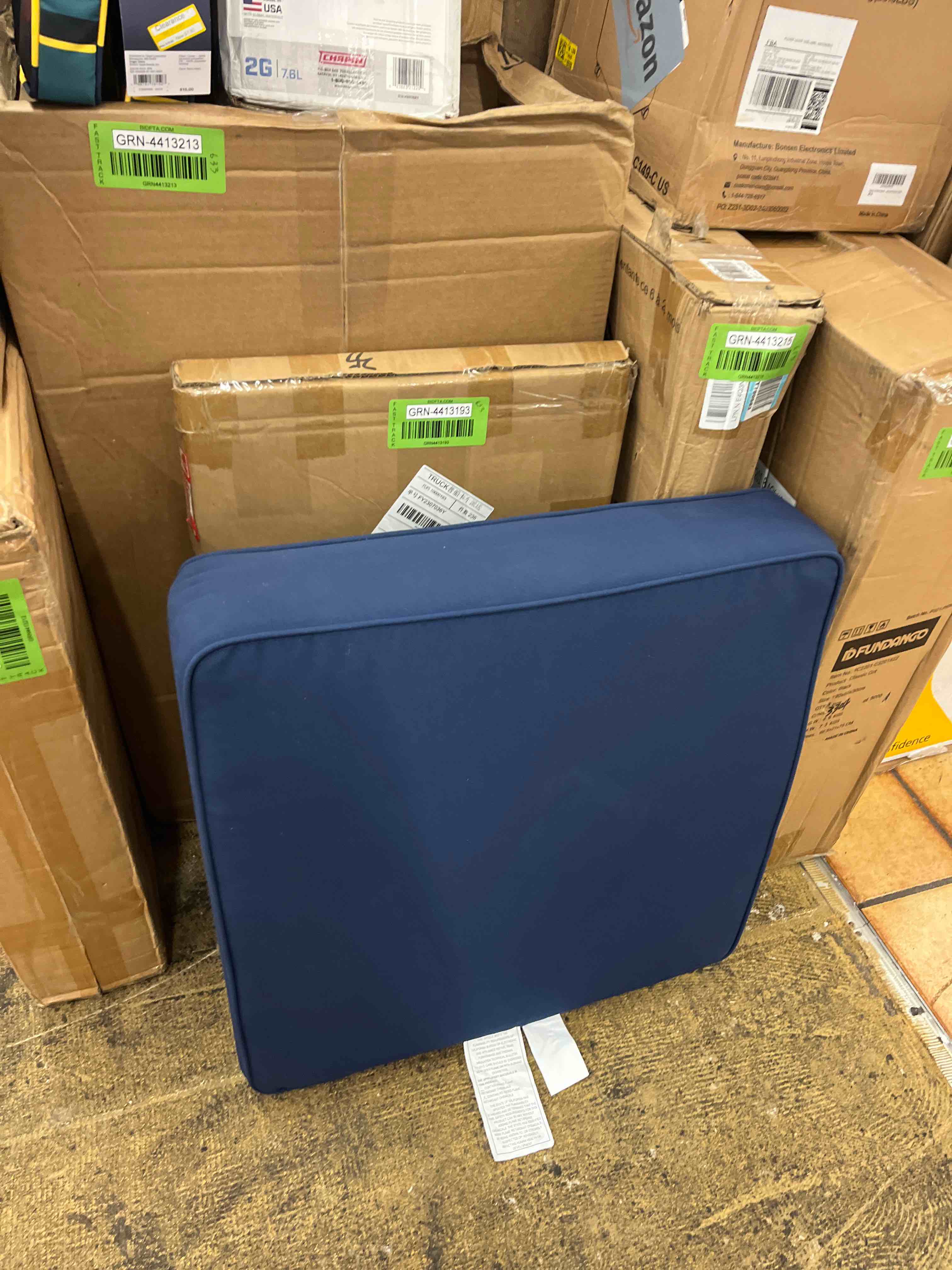https://s3.amazonaws.com/lotting-images-prod/phillipi/GRN4413200_1724945071035.jpeg