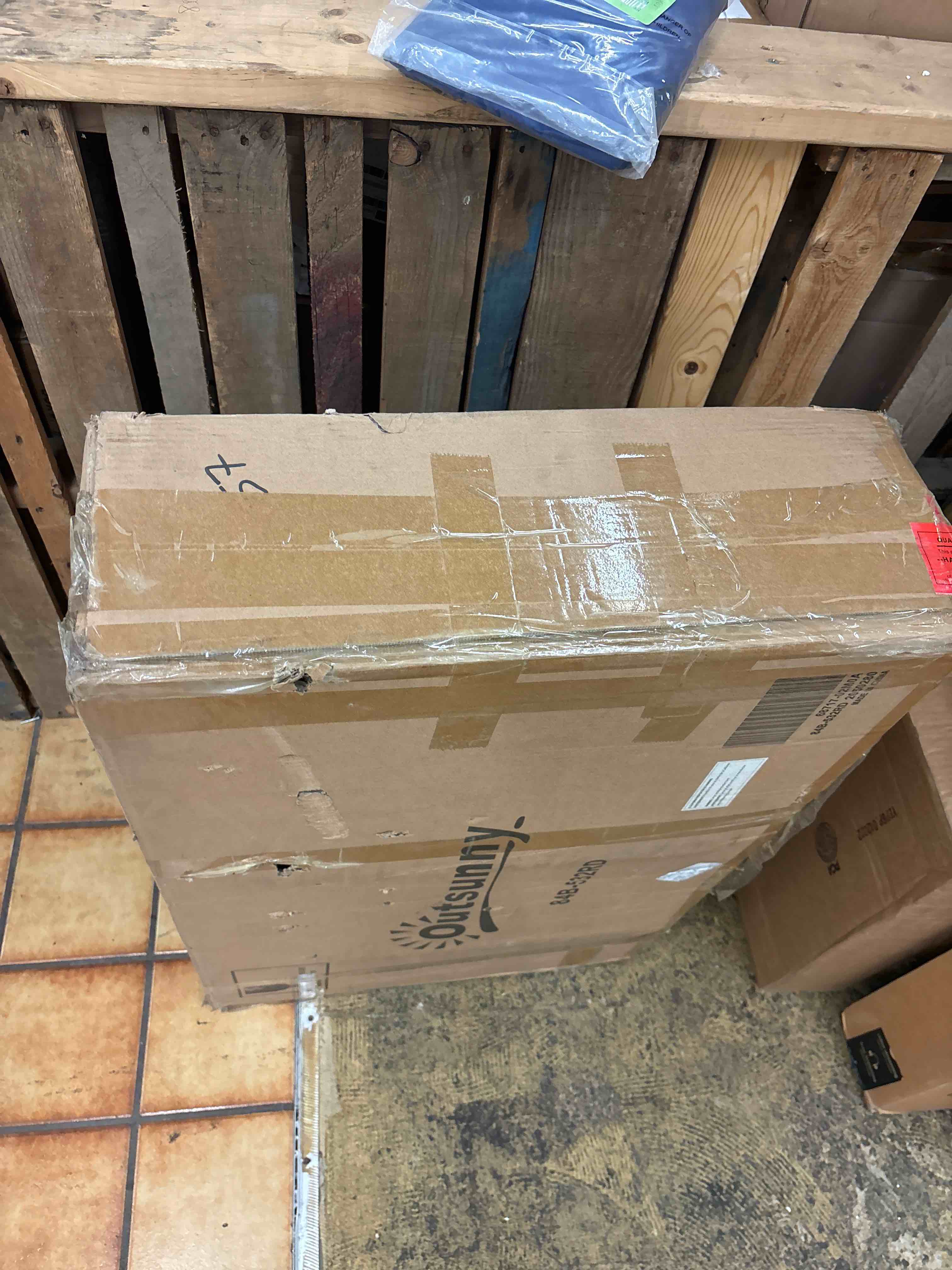 https://s3.amazonaws.com/lotting-images-prod/phillipi/GRN4422884_1721885883119.jpeg