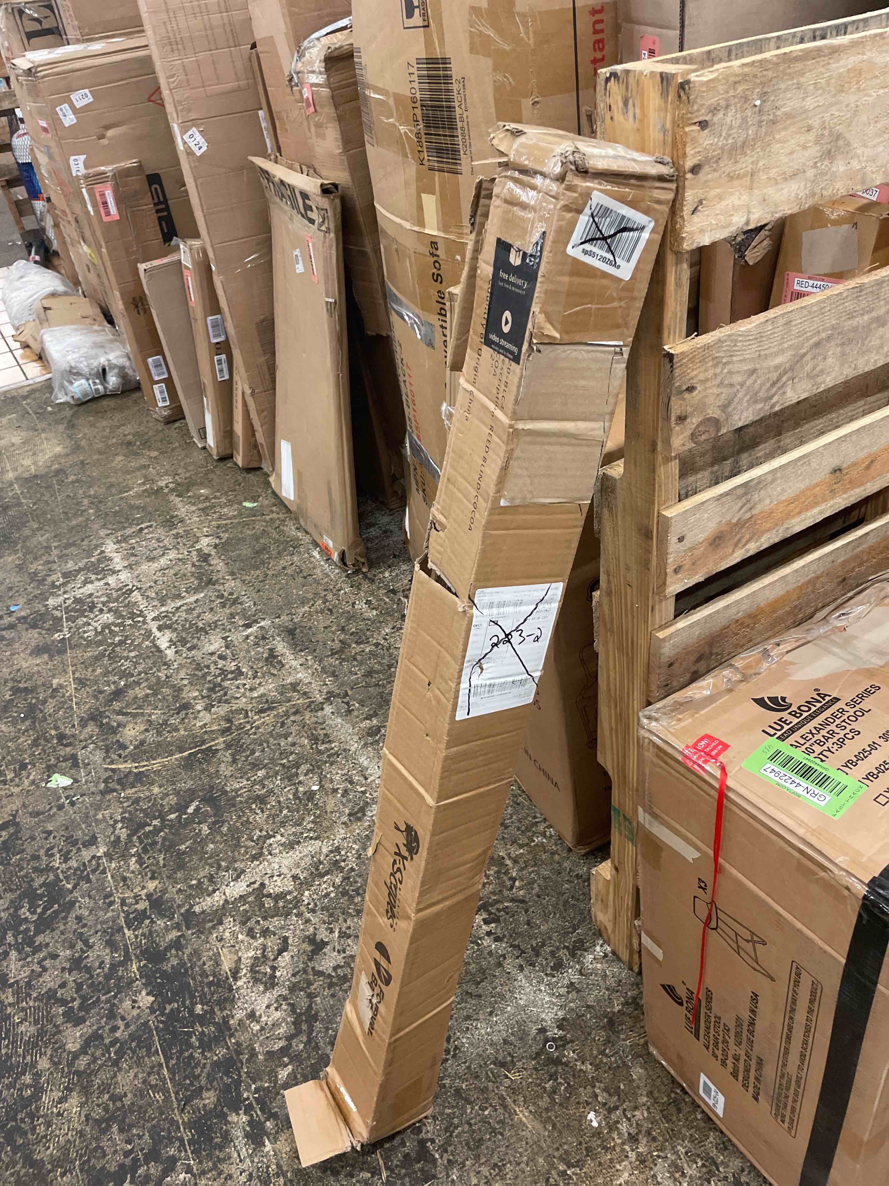 https://s3.amazonaws.com/lotting-images-prod/phillipi/GRN4422972_1722396338771.jpeg