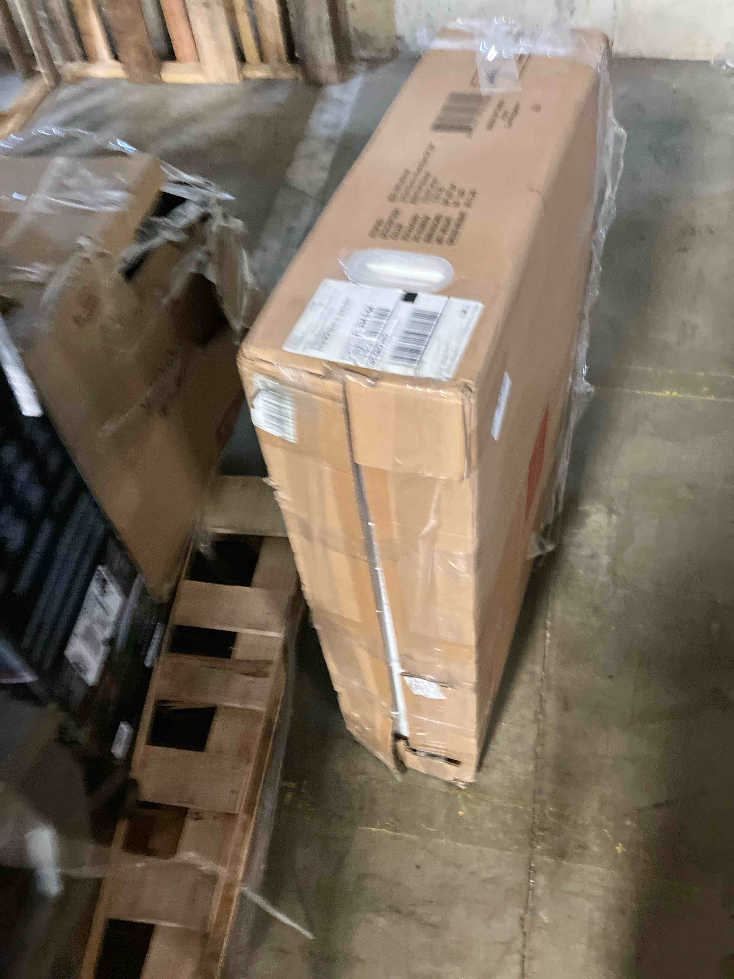 https://s3.amazonaws.com/lotting-images-prod/phillipi/GRN4774656_1733847885957.jpeg