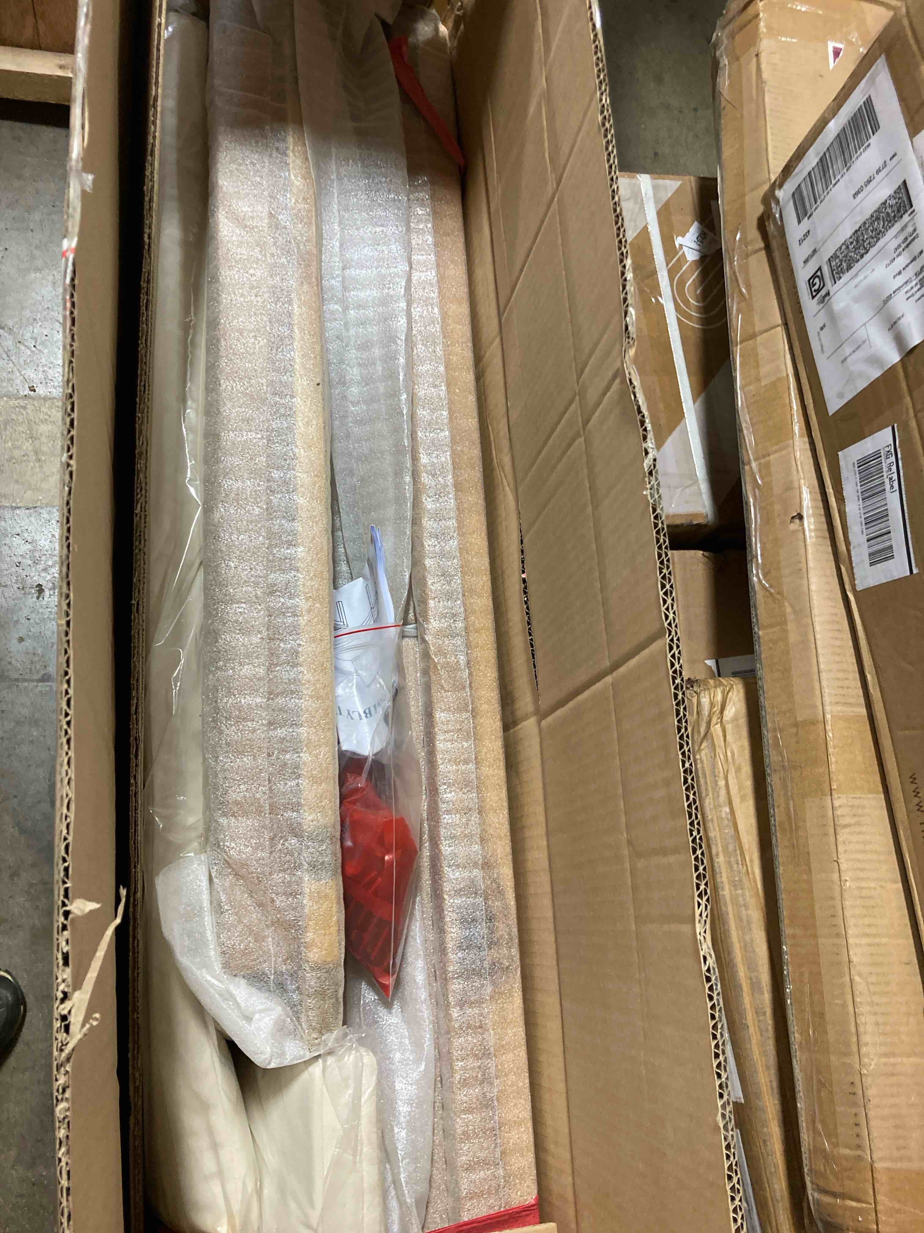 https://s3.amazonaws.com/lotting-images-prod/phillipi/GRN4776972_1717008335069.jpeg