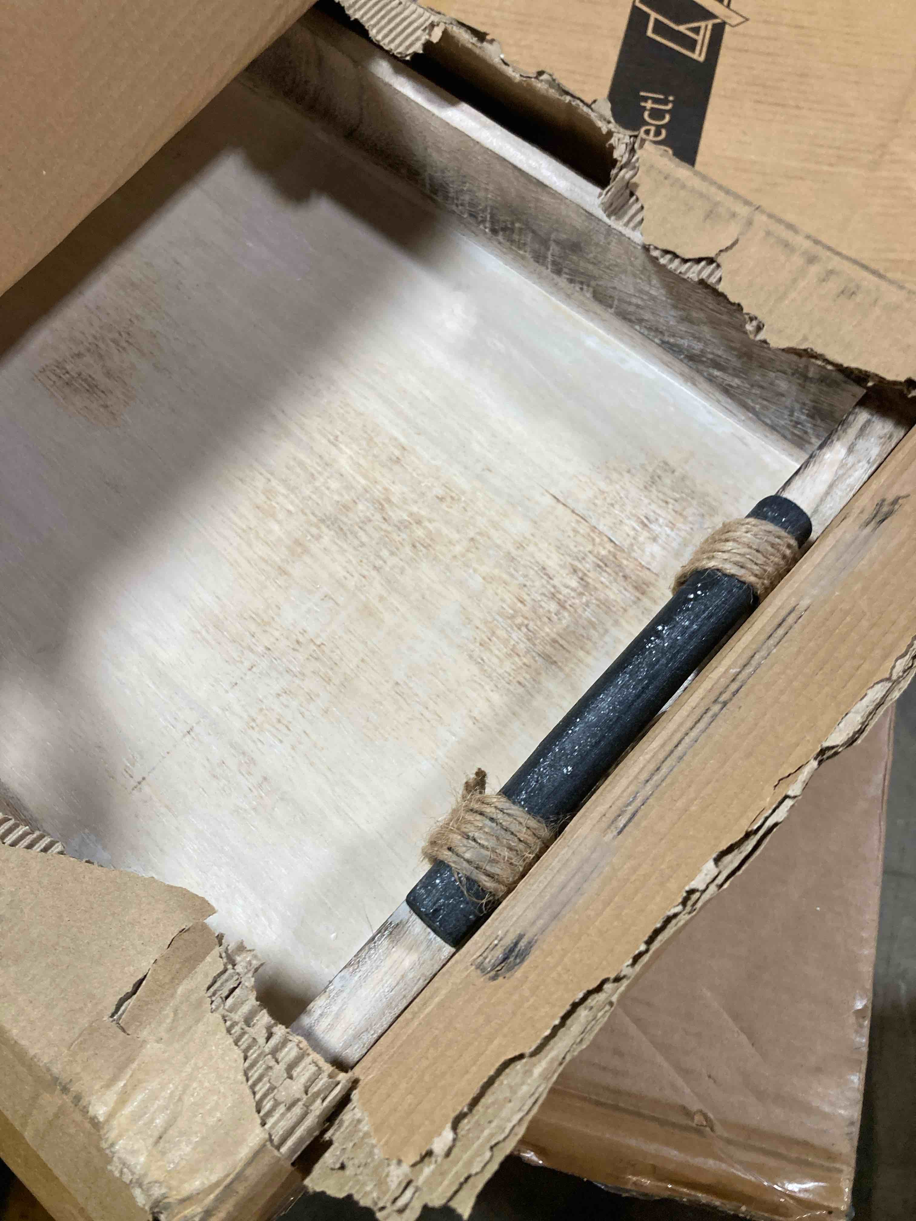 https://s3.amazonaws.com/lotting-images-prod/phillipi/GRN4777031_1717082340048.jpeg