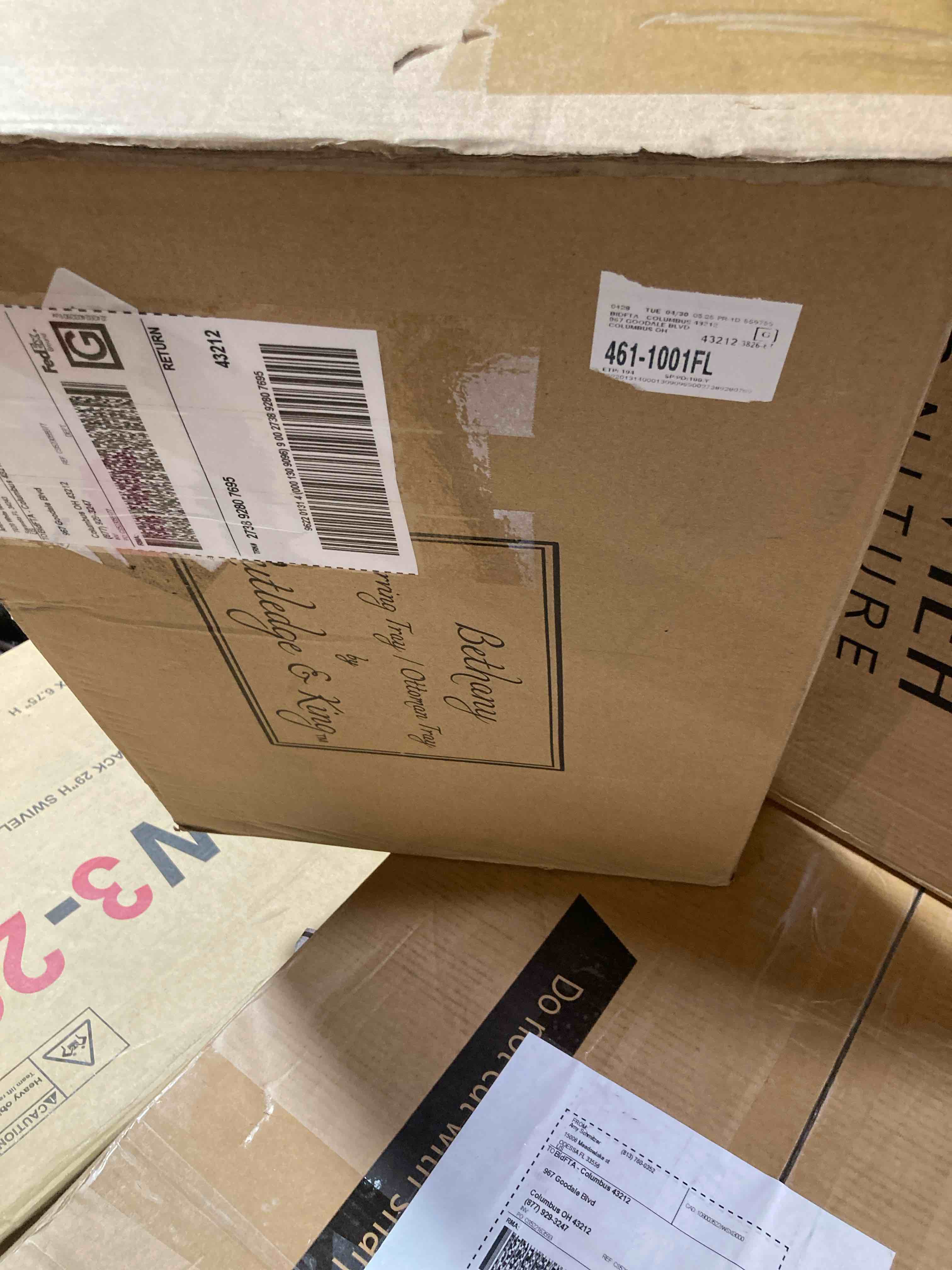 https://s3.amazonaws.com/lotting-images-prod/phillipi/GRN4777031_1717082344057.jpeg