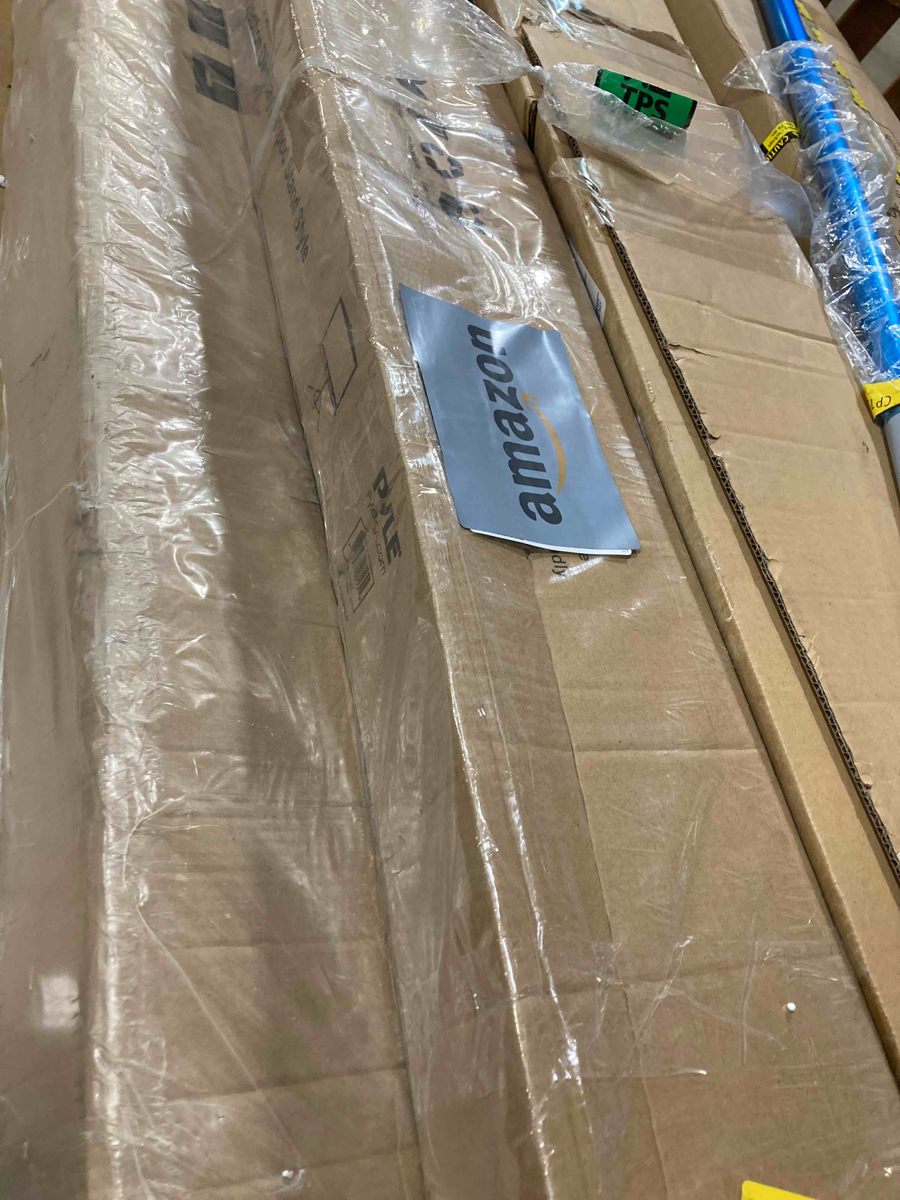 https://s3.amazonaws.com/lotting-images-prod/phillipi/GRN4777648_1718381355420.jpeg