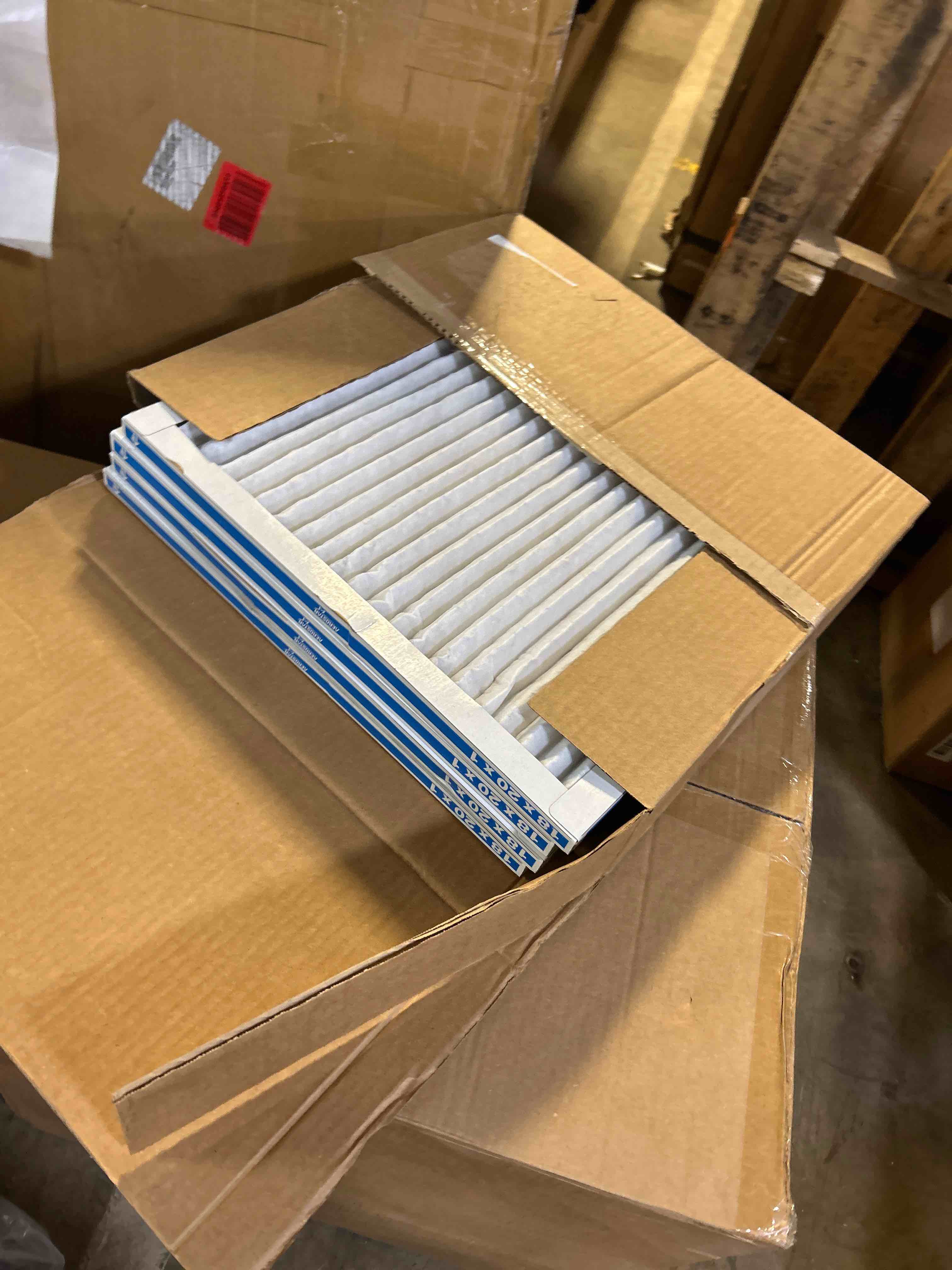 https://s3.amazonaws.com/lotting-images-prod/phillipi/GRN4777909_1721058215285.jpeg