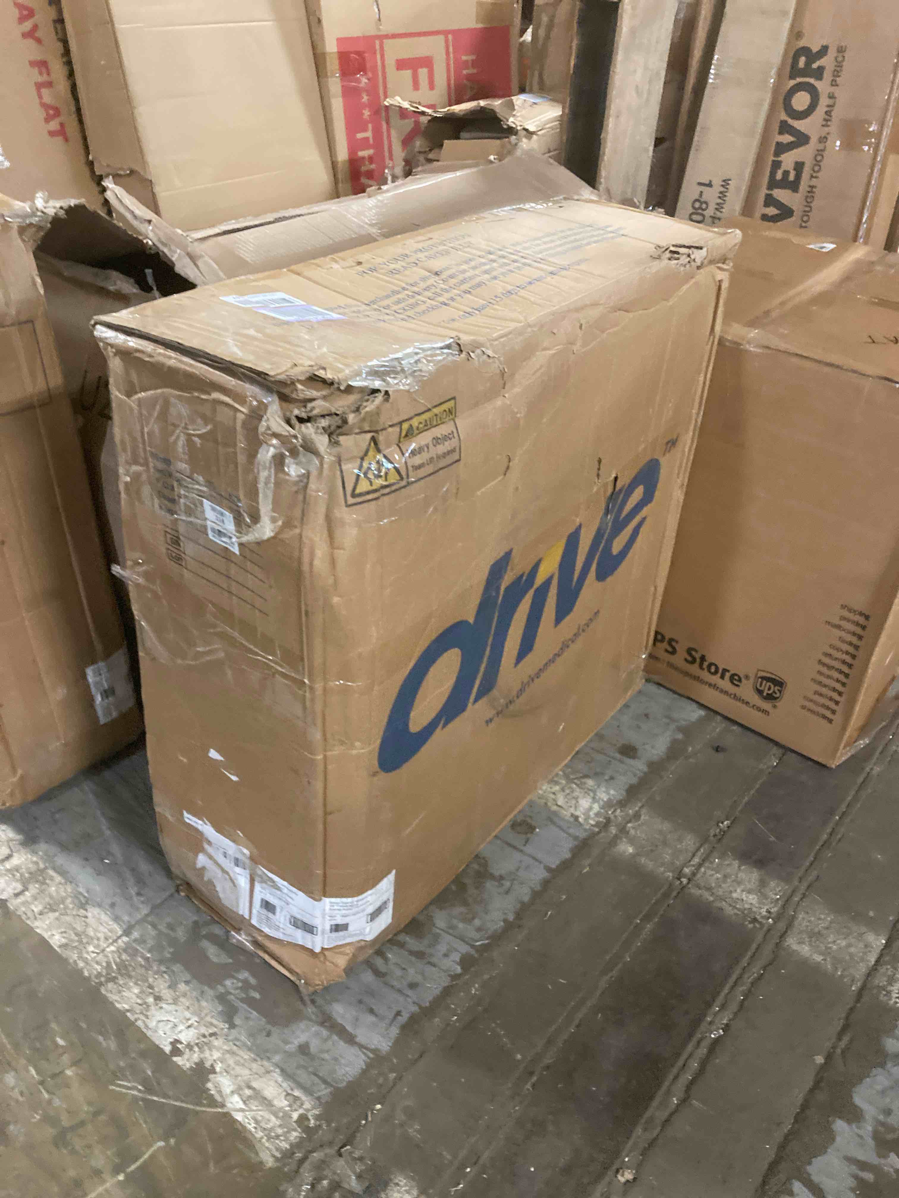 https://s3.amazonaws.com/lotting-images-prod/phillipi/GRN5060252_1698429776290.jpeg