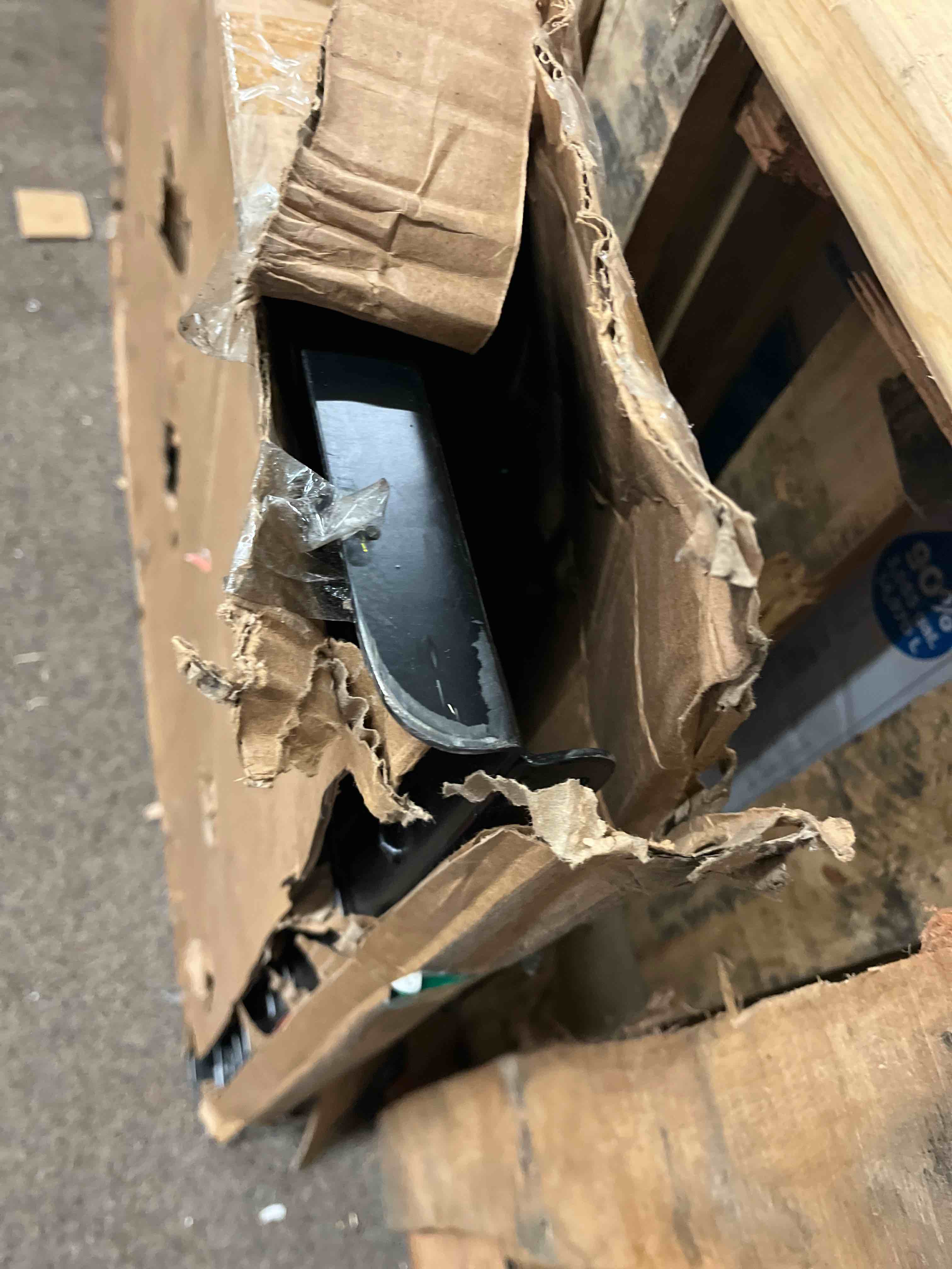 https://s3.amazonaws.com/lotting-images-prod/phillipi/GRN5063098_1694529861813.jpeg