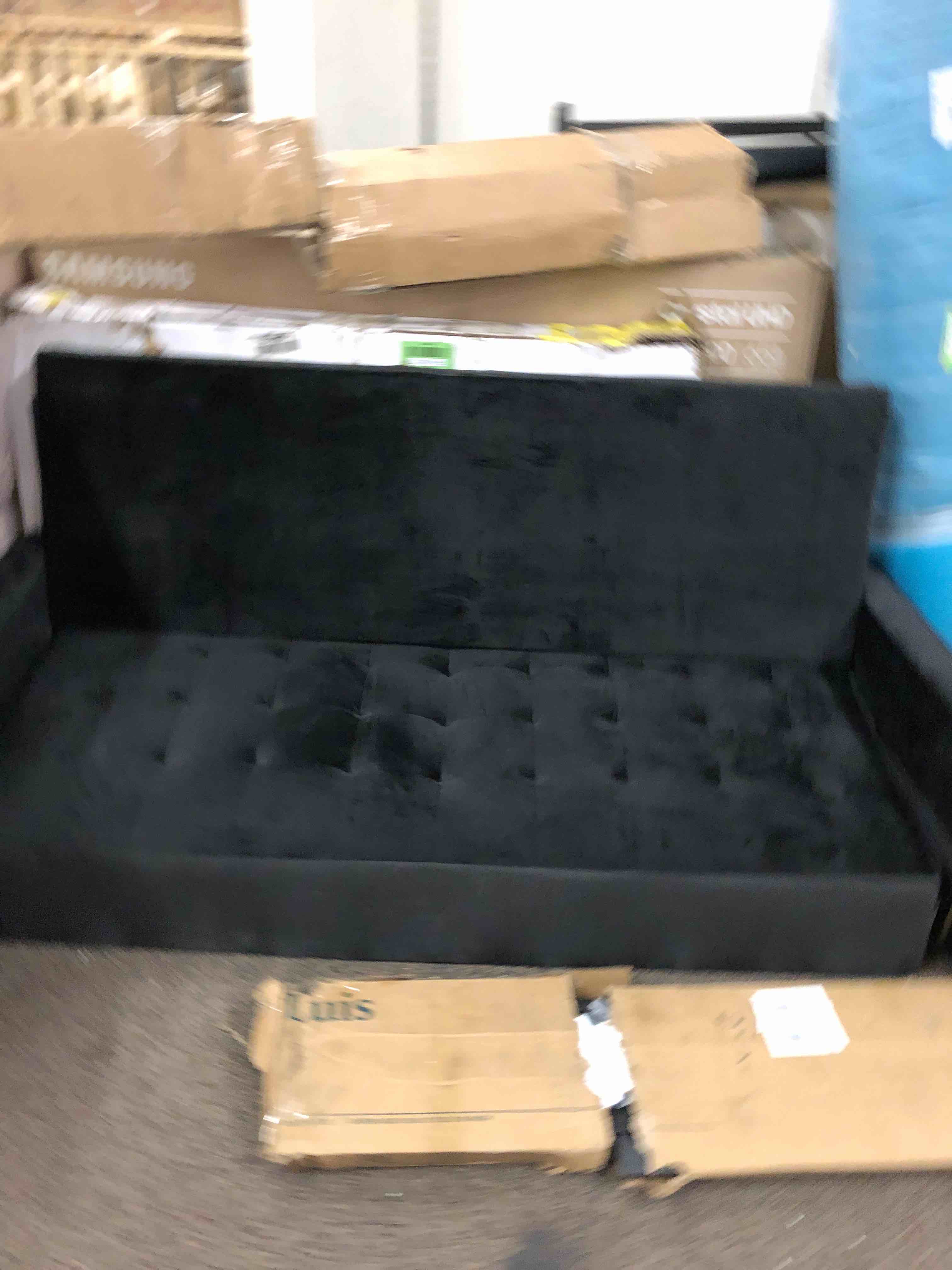 https://s3.amazonaws.com/lotting-images-prod/phillipi/GRN5065071_1692377378738.jpeg
