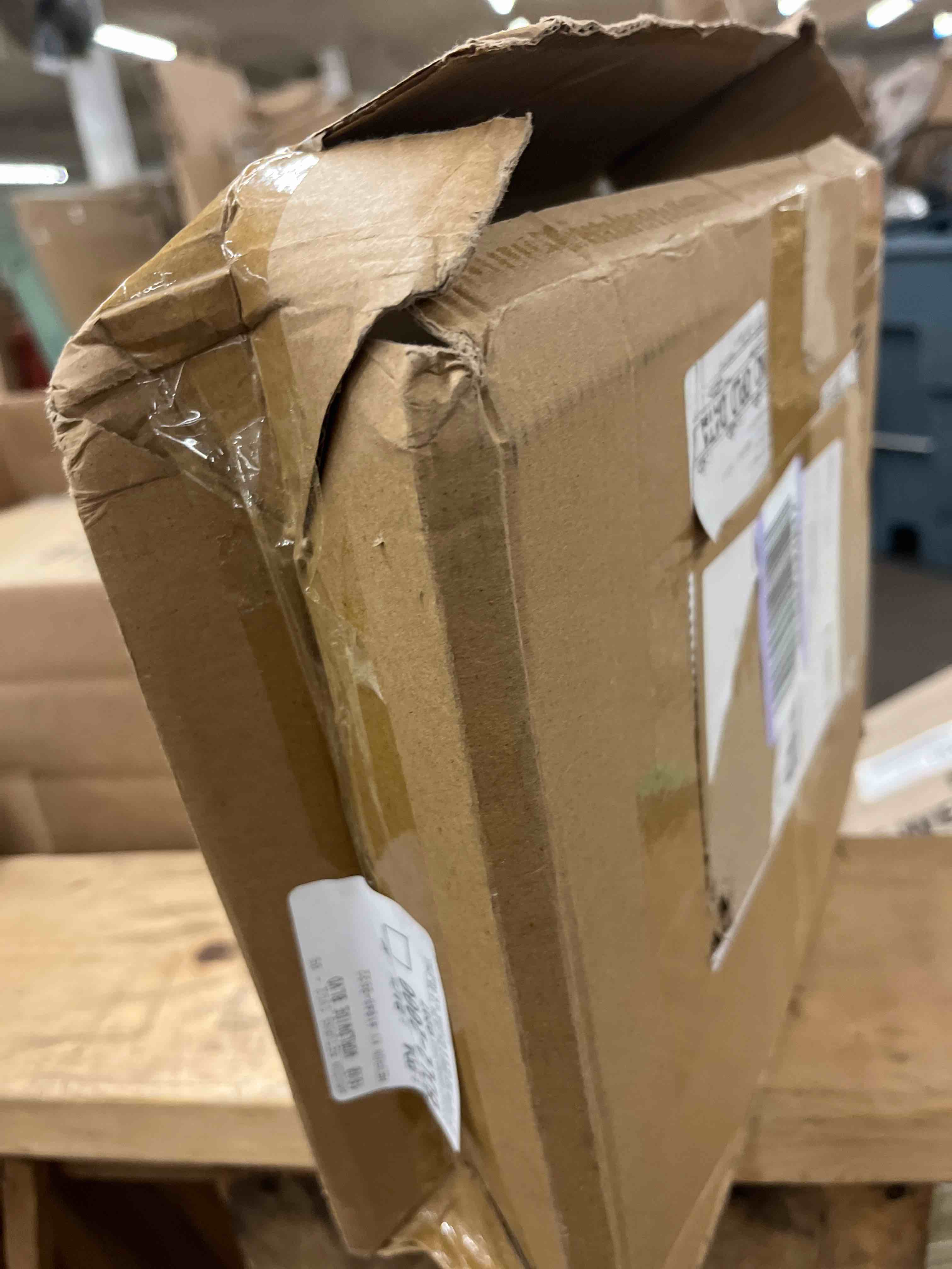 https://s3.amazonaws.com/lotting-images-prod/phillipi/GRN5065109_1693581203426.jpeg