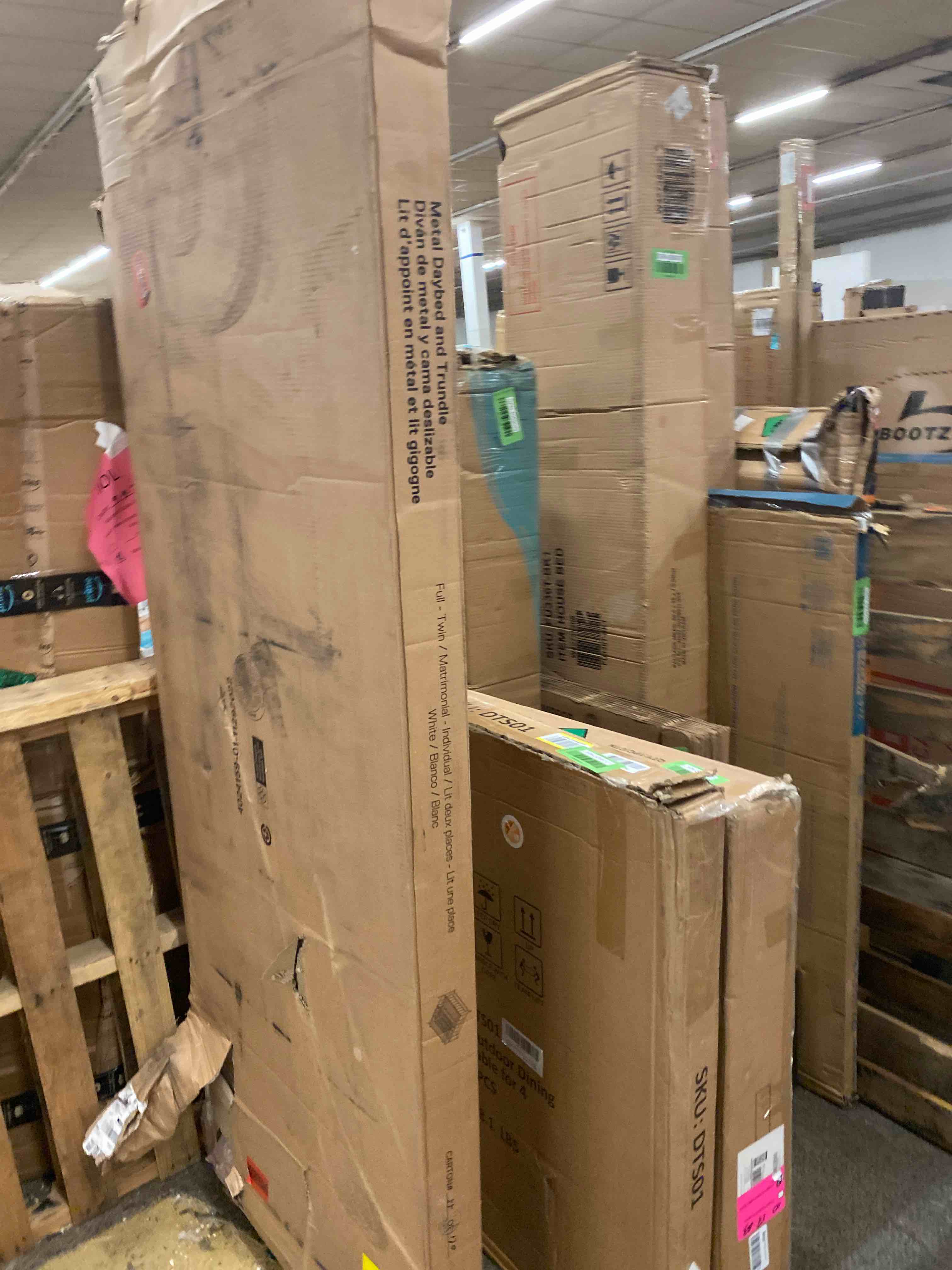https://s3.amazonaws.com/lotting-images-prod/phillipi/GRN5069103_1700086461144.jpeg