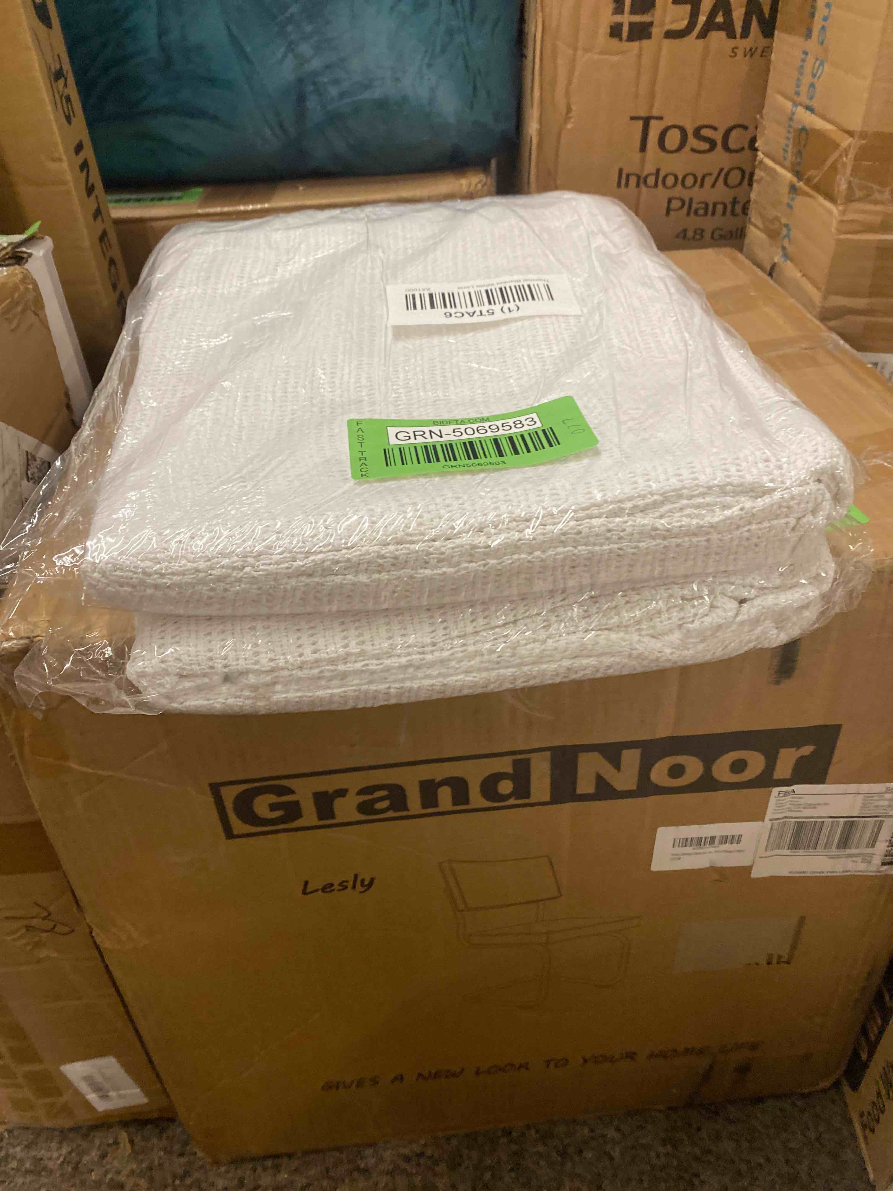 https://s3.amazonaws.com/lotting-images-prod/phillipi/GRN5069583_1700533569718.jpeg