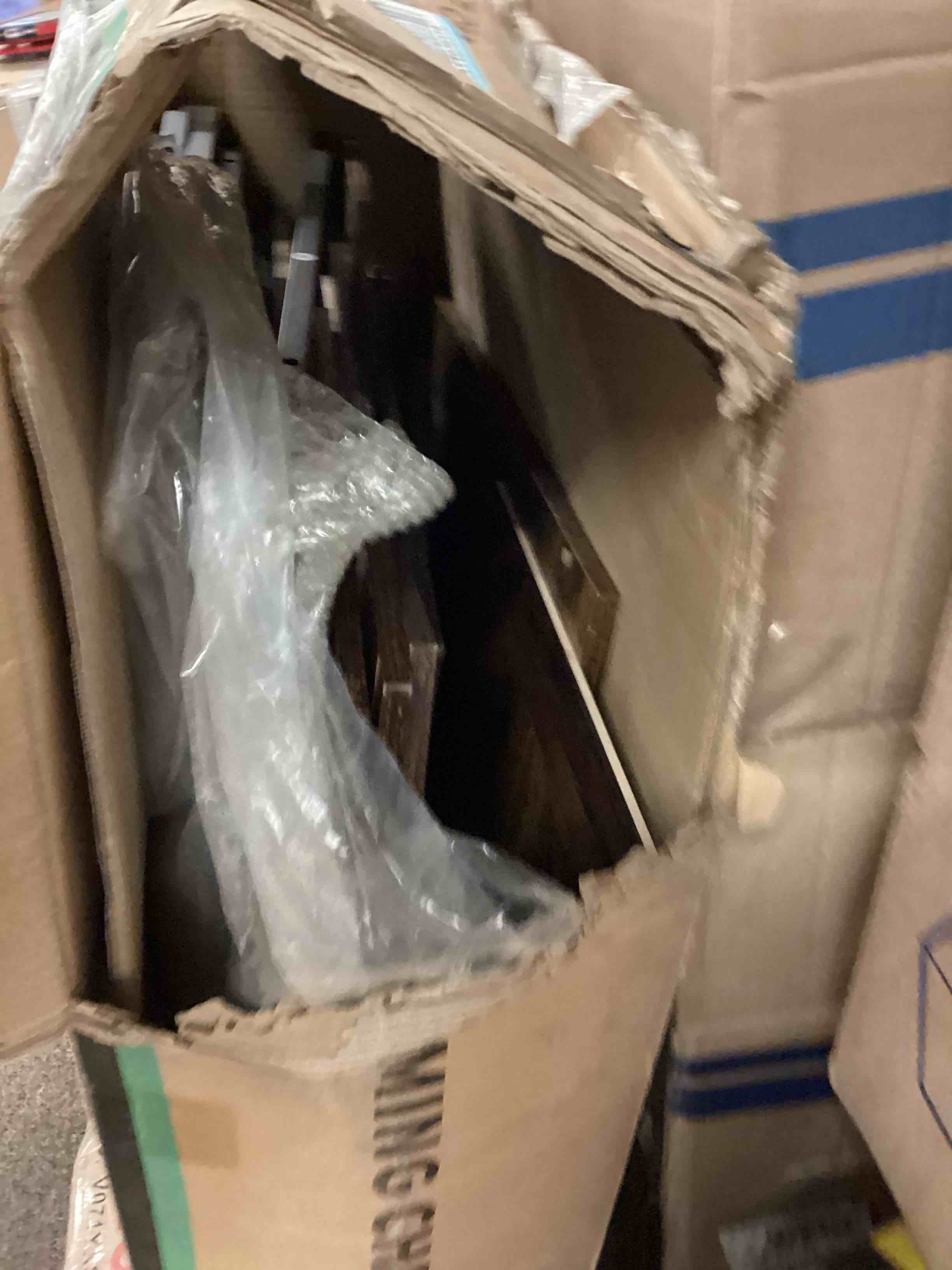 https://s3.amazonaws.com/lotting-images-prod/phillipi/GRN5070495_1698174063313.jpeg