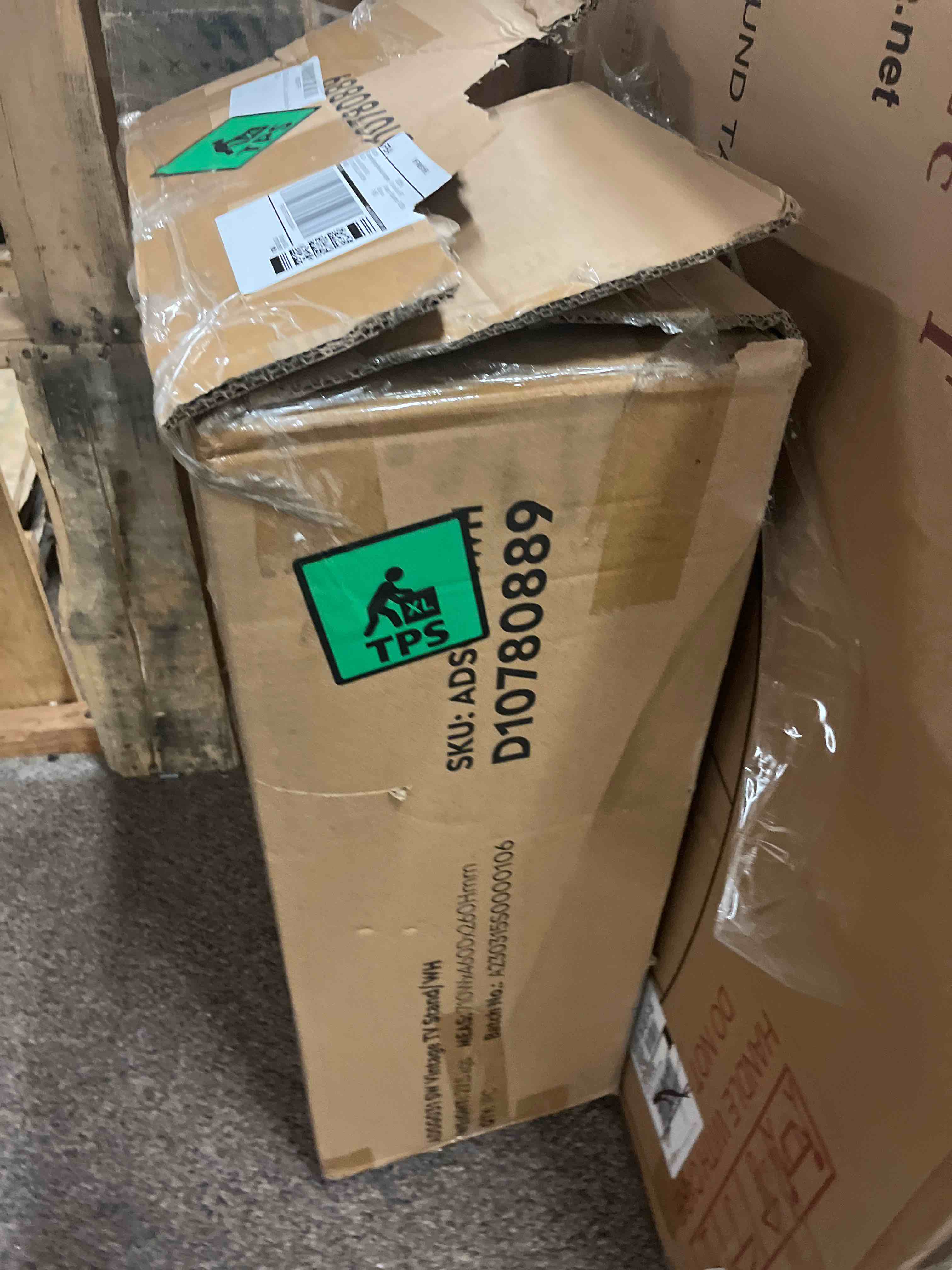 https://s3.amazonaws.com/lotting-images-prod/phillipi/GRN5070994_1698764033618.jpeg
