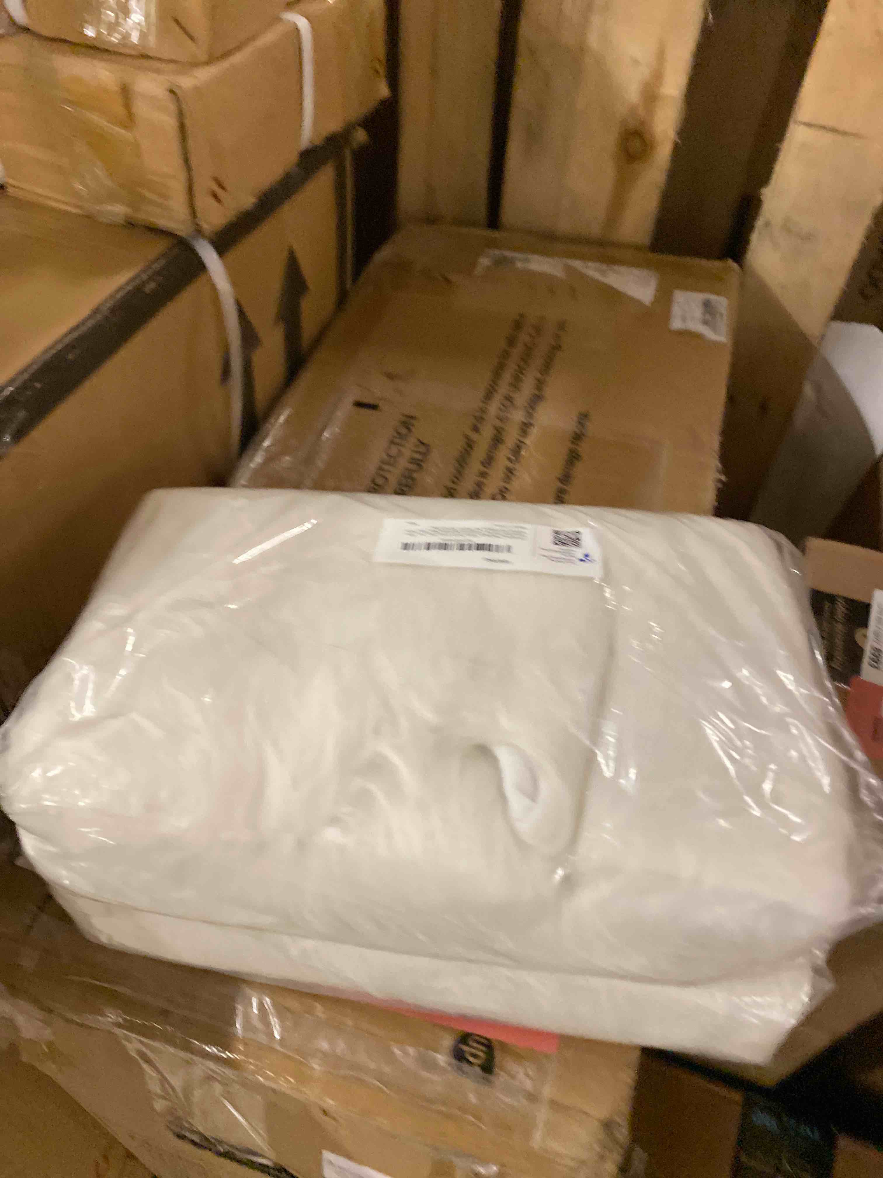 https://s3.amazonaws.com/lotting-images-prod/phillipi/GRN5071703_1699483353734.jpeg